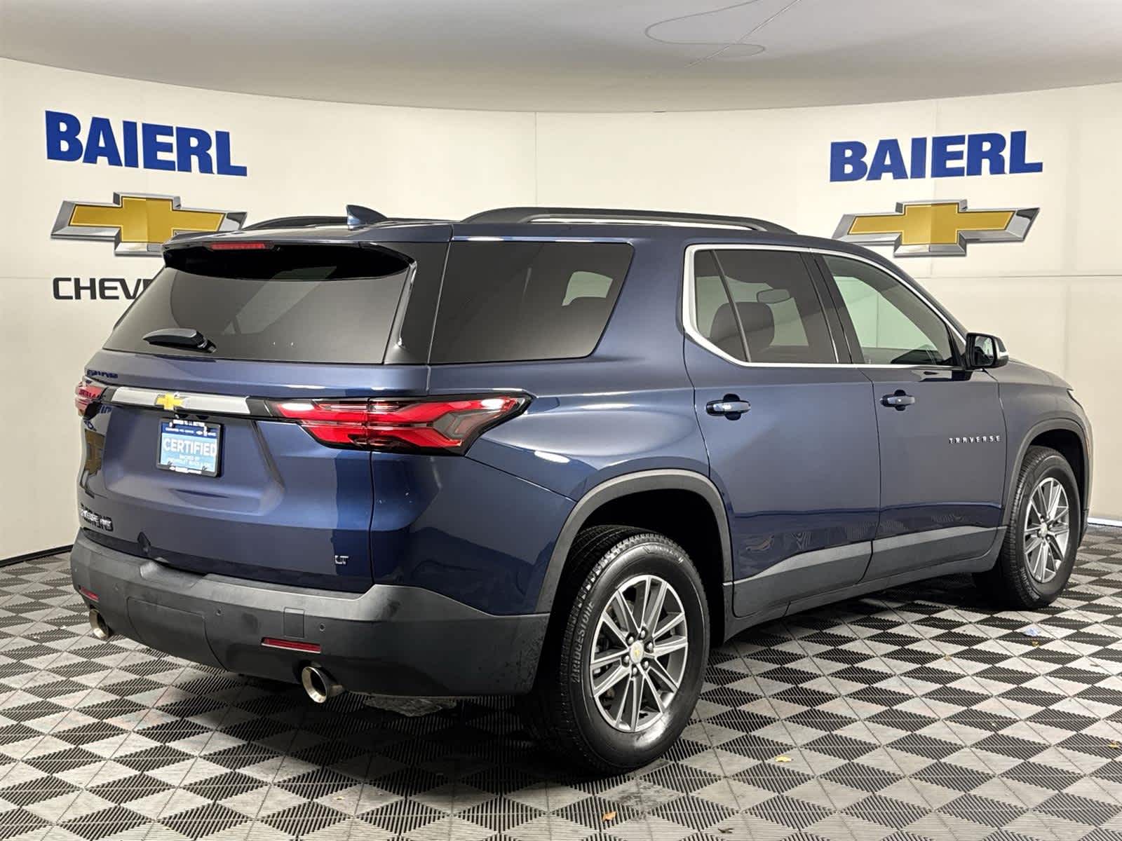 Thumbnail: 2023 Chevrolet Traverse - 5