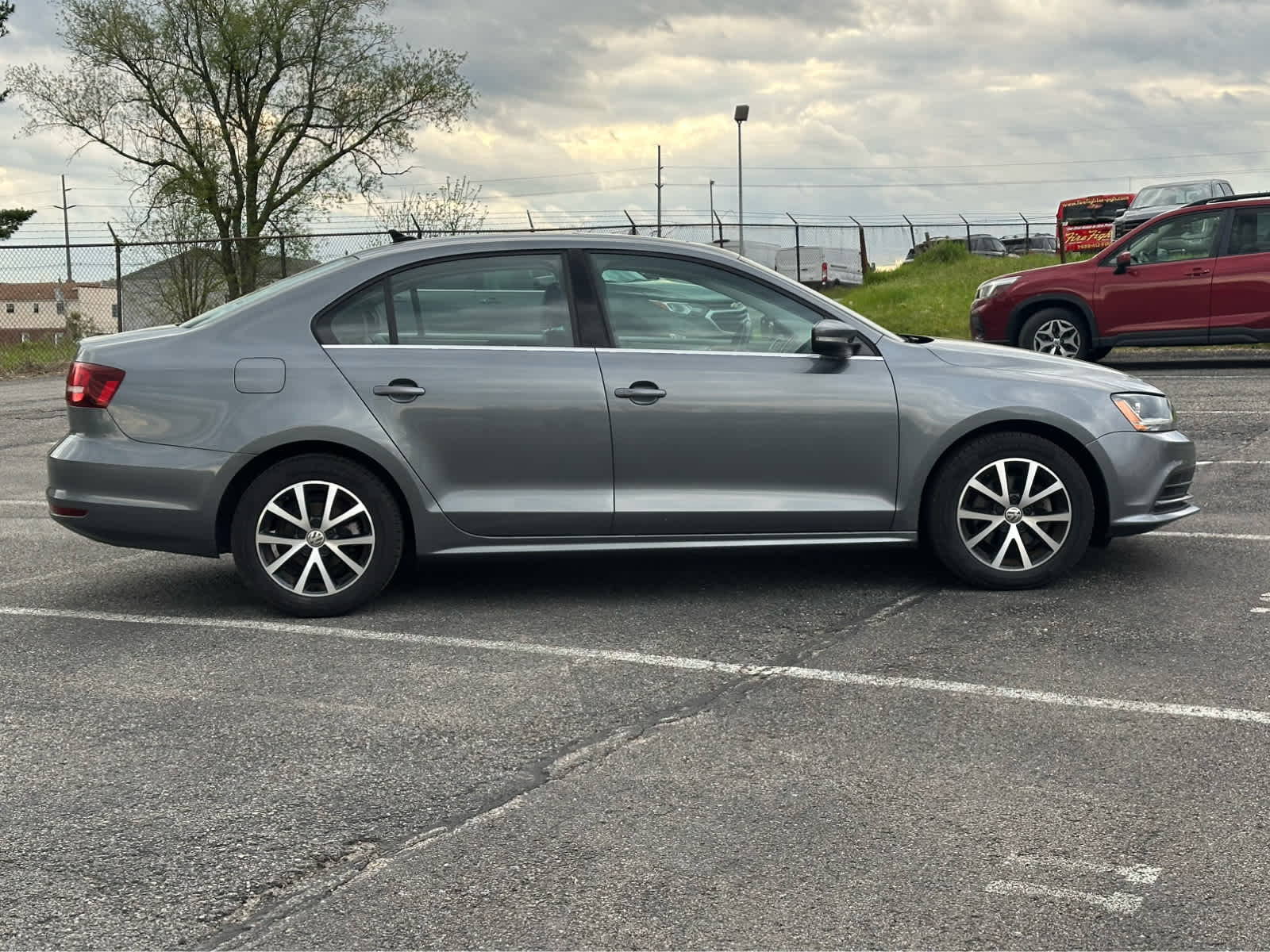 Thumbnail: 2017 Volkswagen Jetta - 8