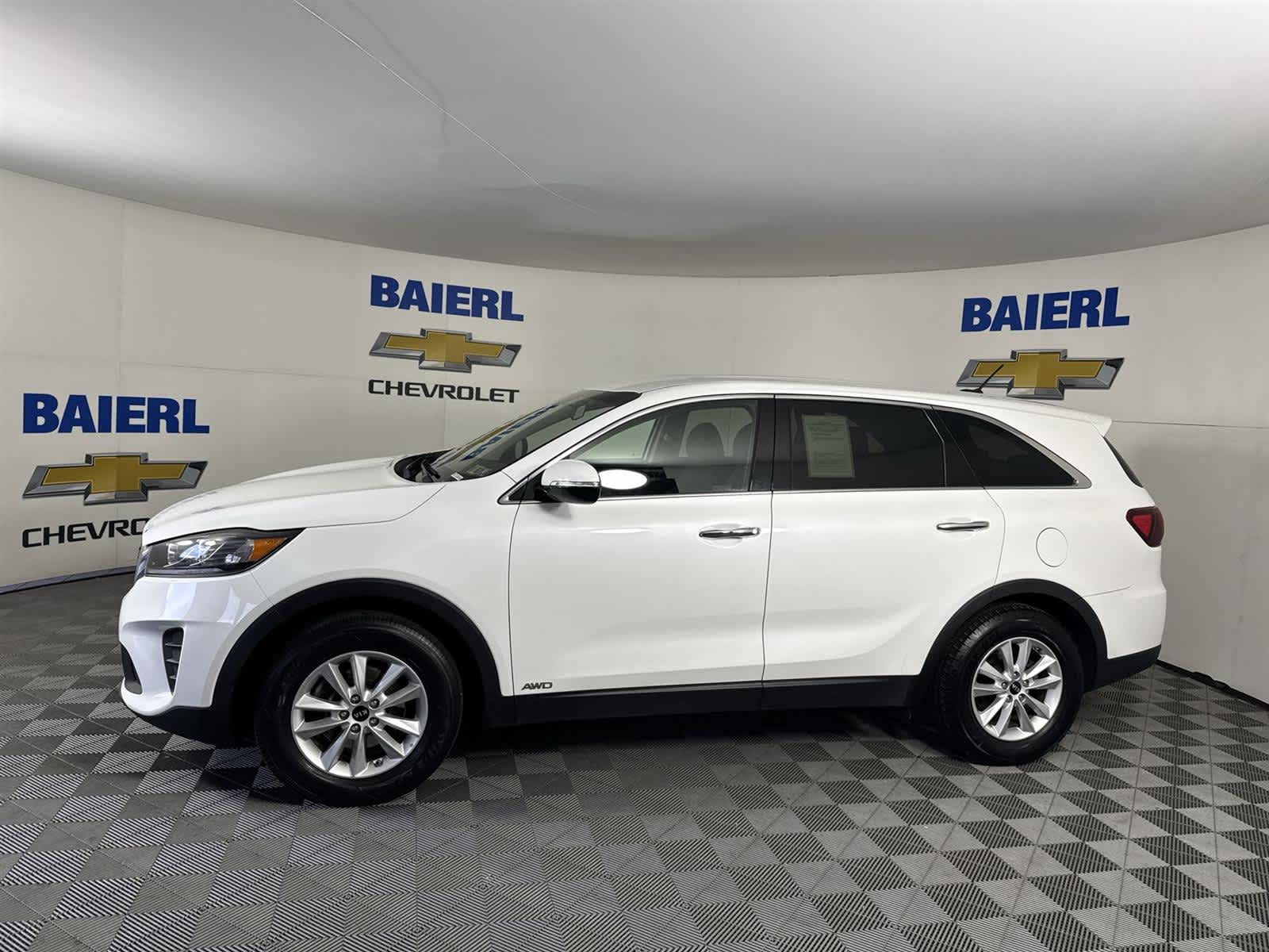 Thumbnail: 2019 Kia Sorento - 2