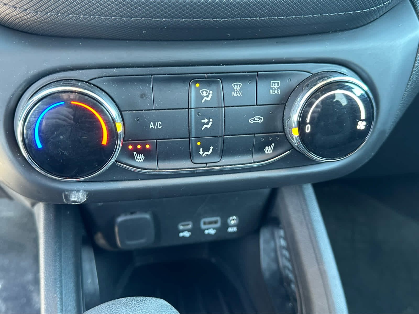 Thumbnail: 2023 Chevrolet TrailBlazer - 15