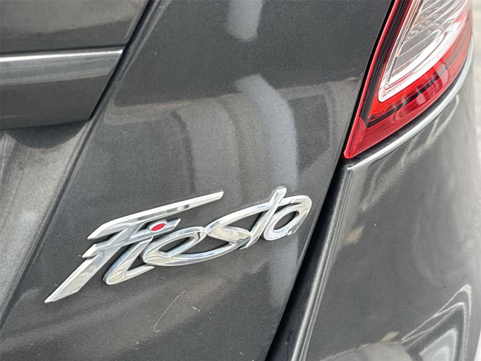 Thumbnail: 2016 Ford Fiesta - 10