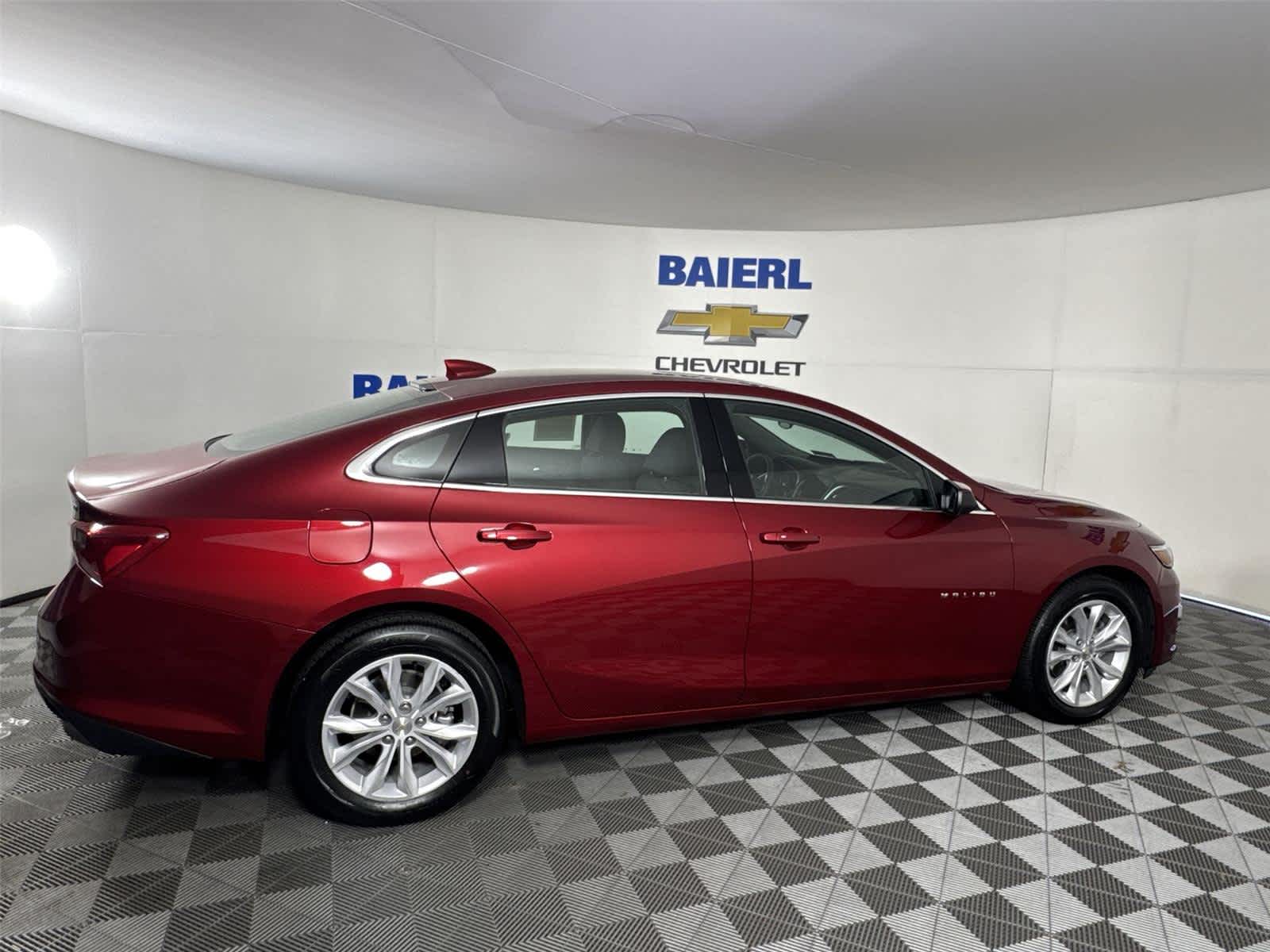 Thumbnail: 2023 Chevrolet Malibu - 6