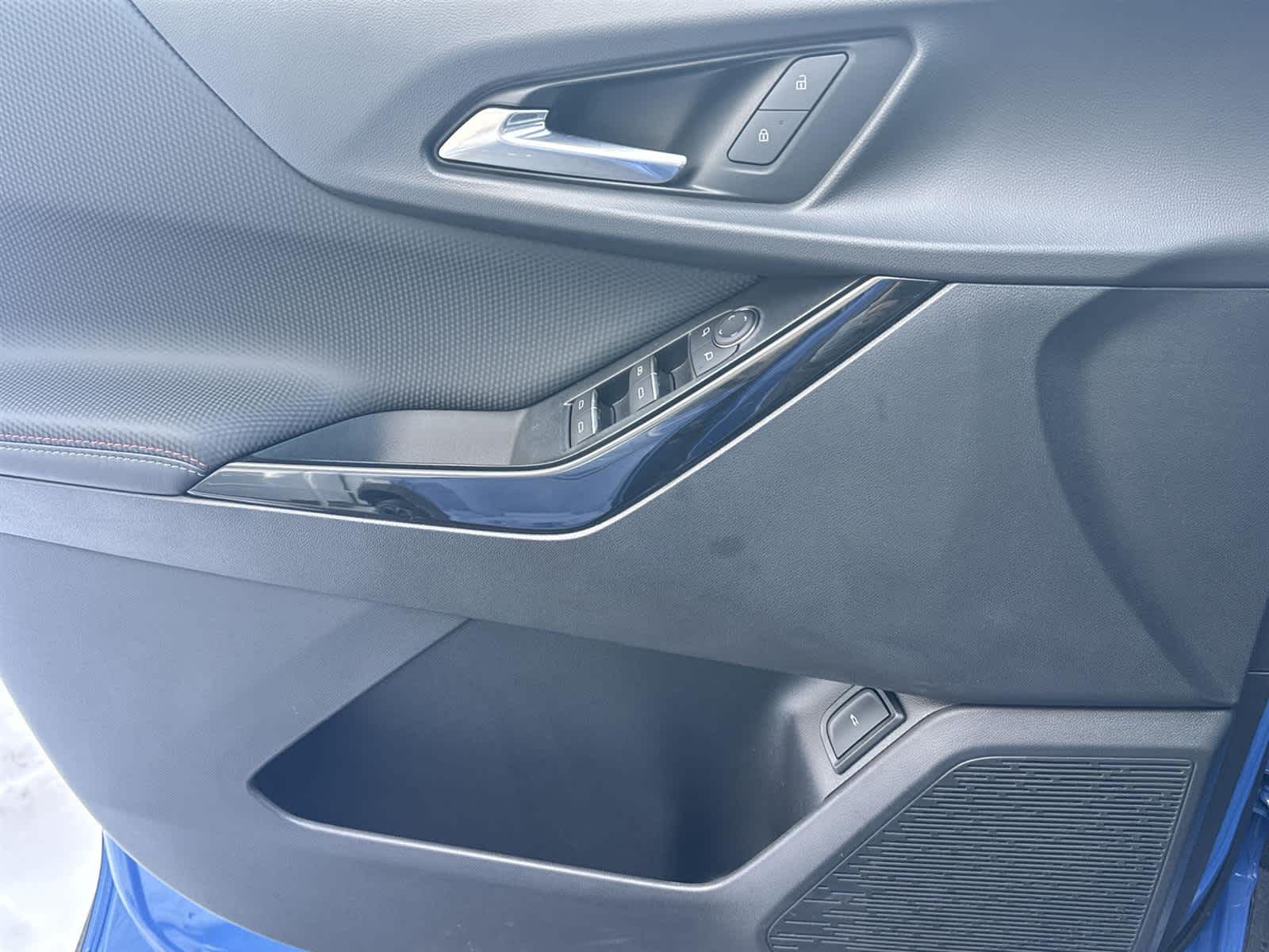 Thumbnail: 2025 Chevrolet Equinox - 21