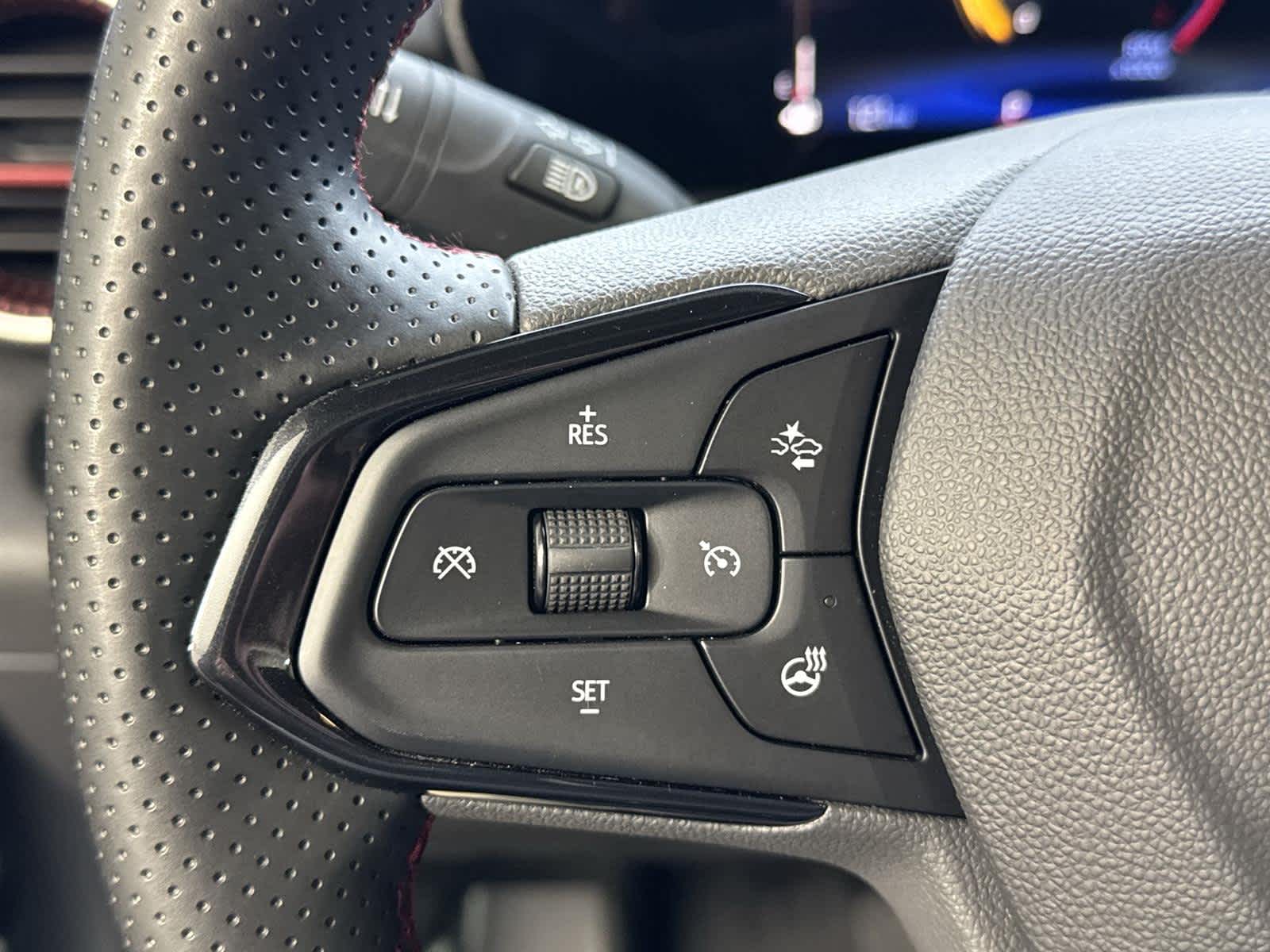 Thumbnail: 2025 Chevrolet Trax - 24