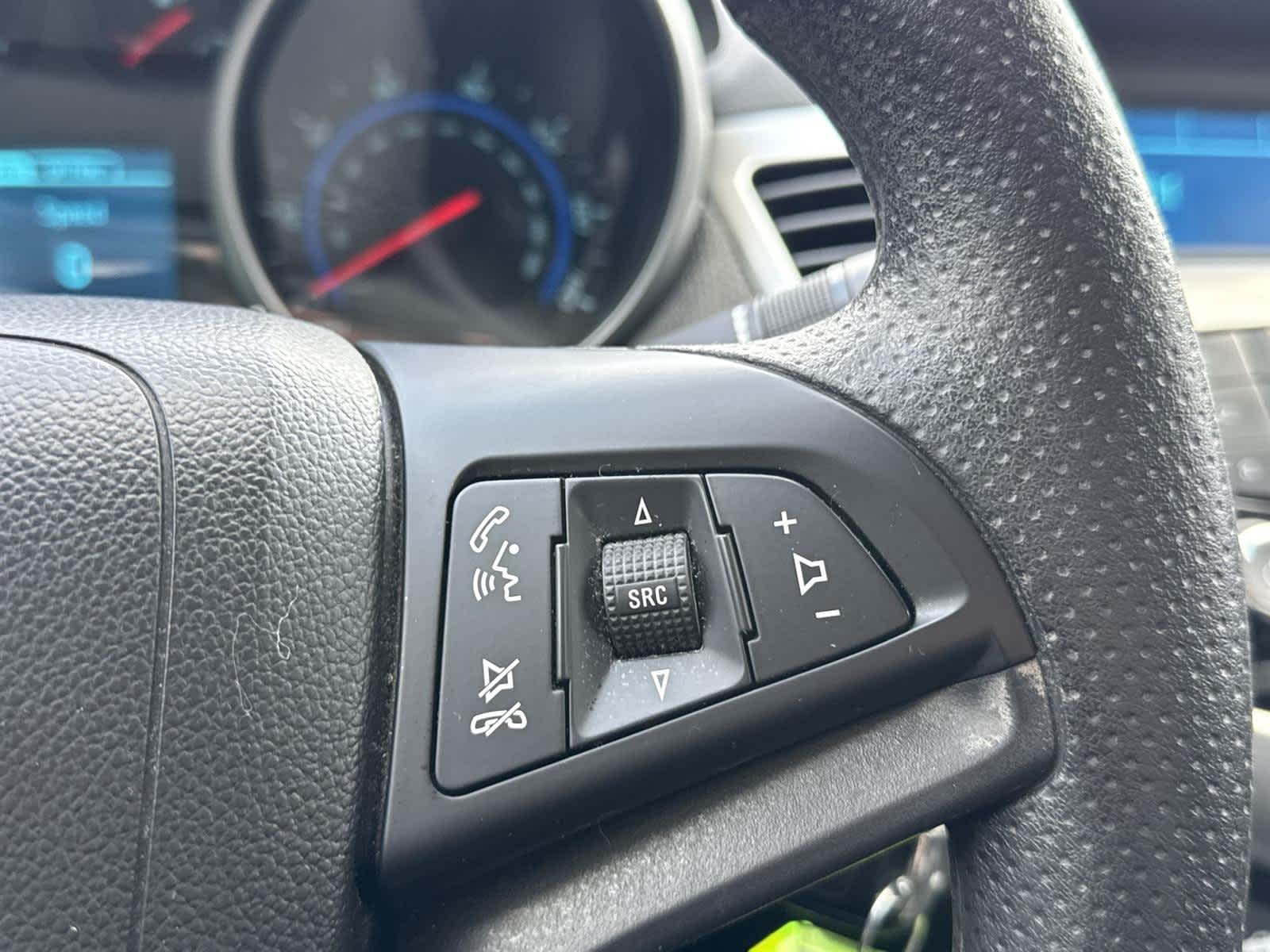 Thumbnail: 2015 Chevrolet Cruze - 25