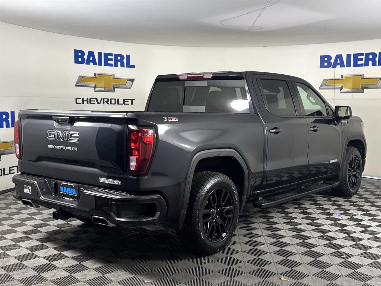 Thumbnail: 2023 GMC Sierra 1500 - 5