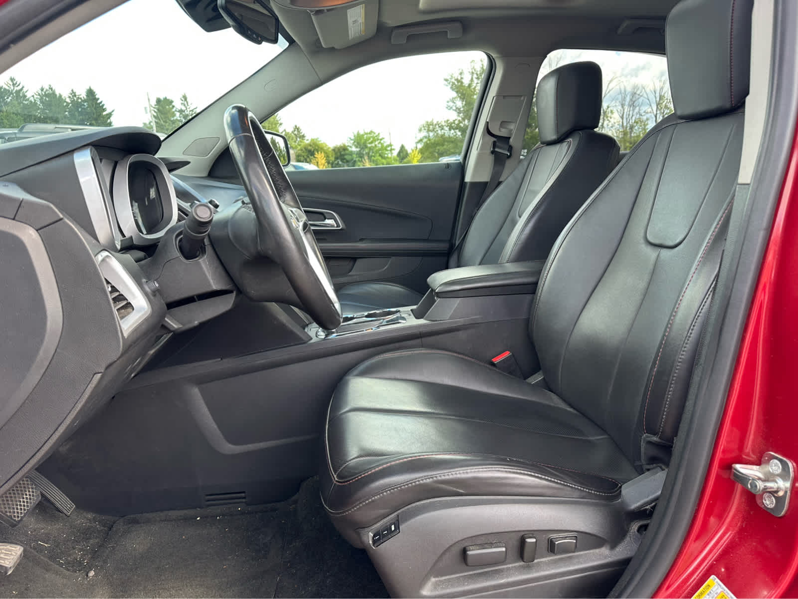 Thumbnail: 2015 Chevrolet Equinox - 10
