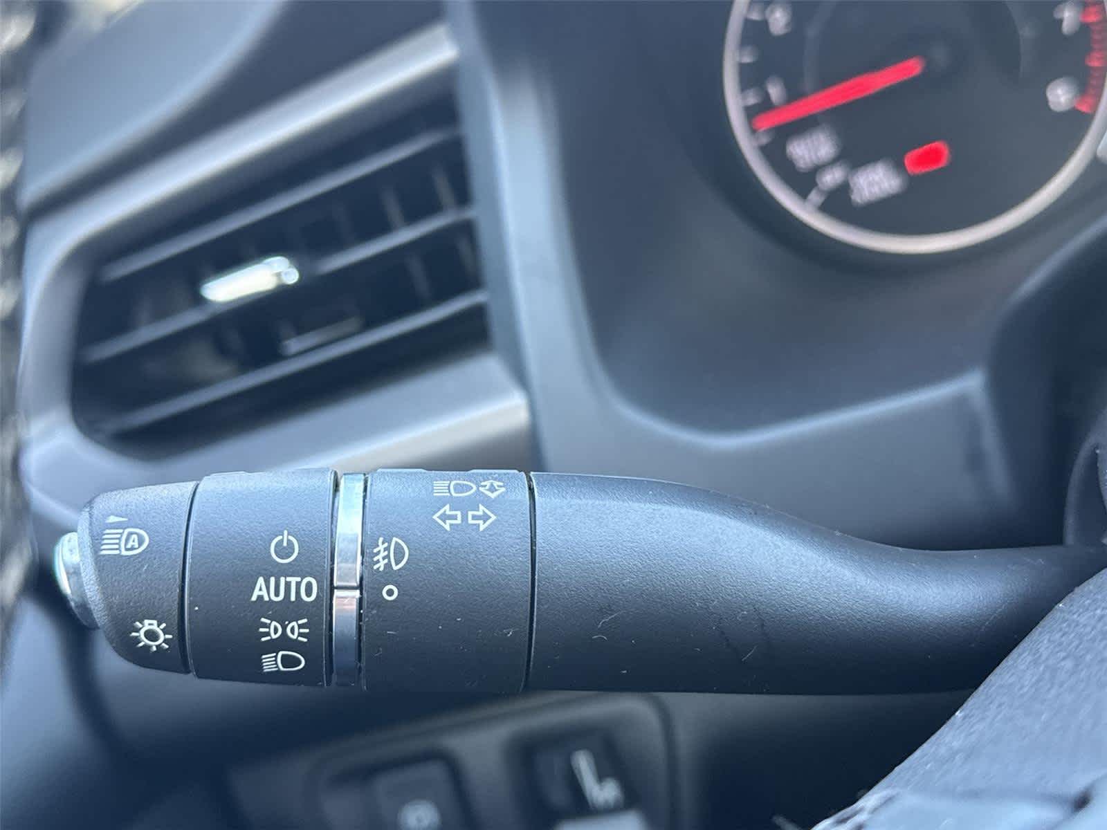 Thumbnail: 2023 GMC Acadia - 28