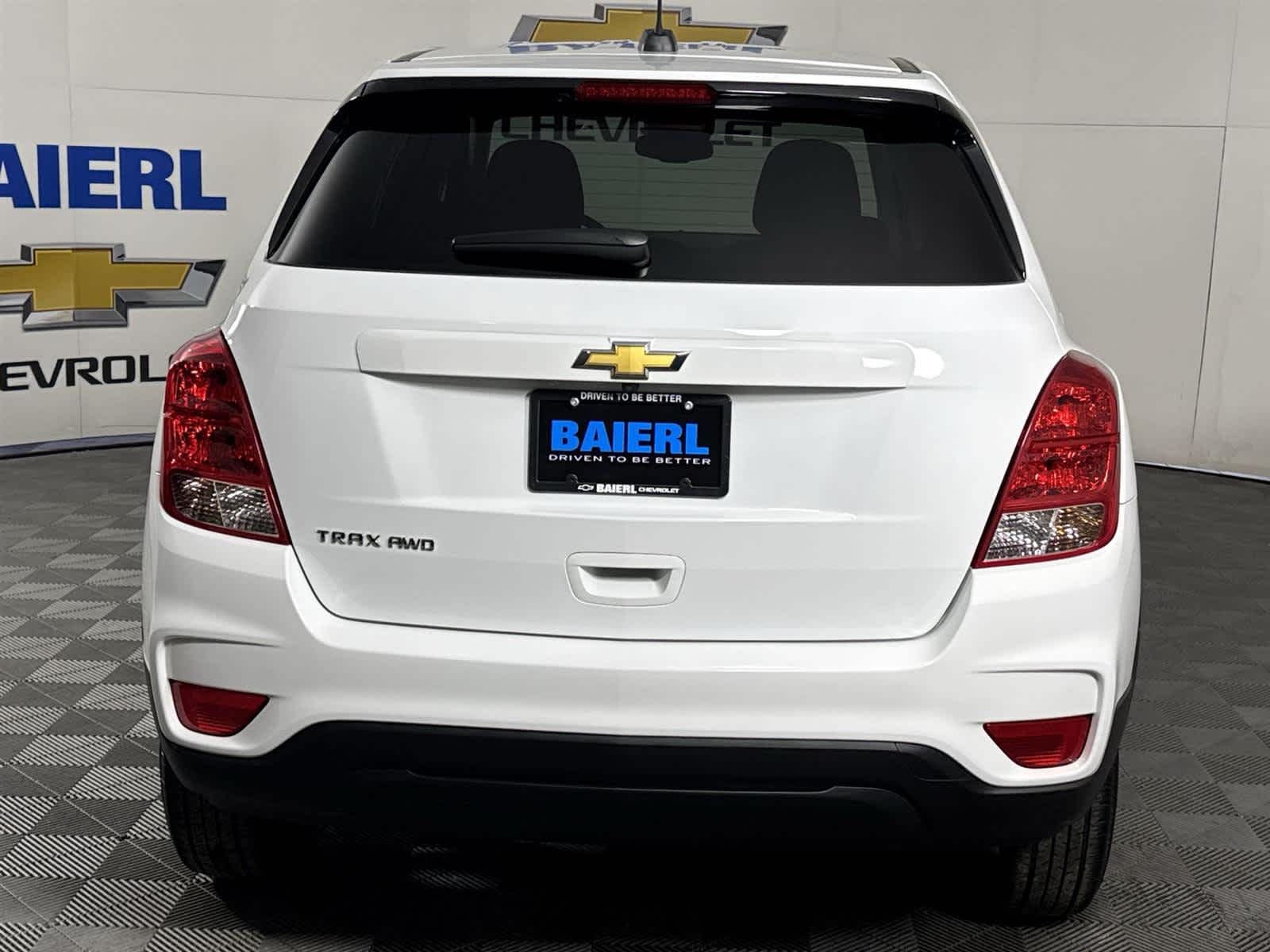 Thumbnail: 2022 Chevrolet Trax - 4