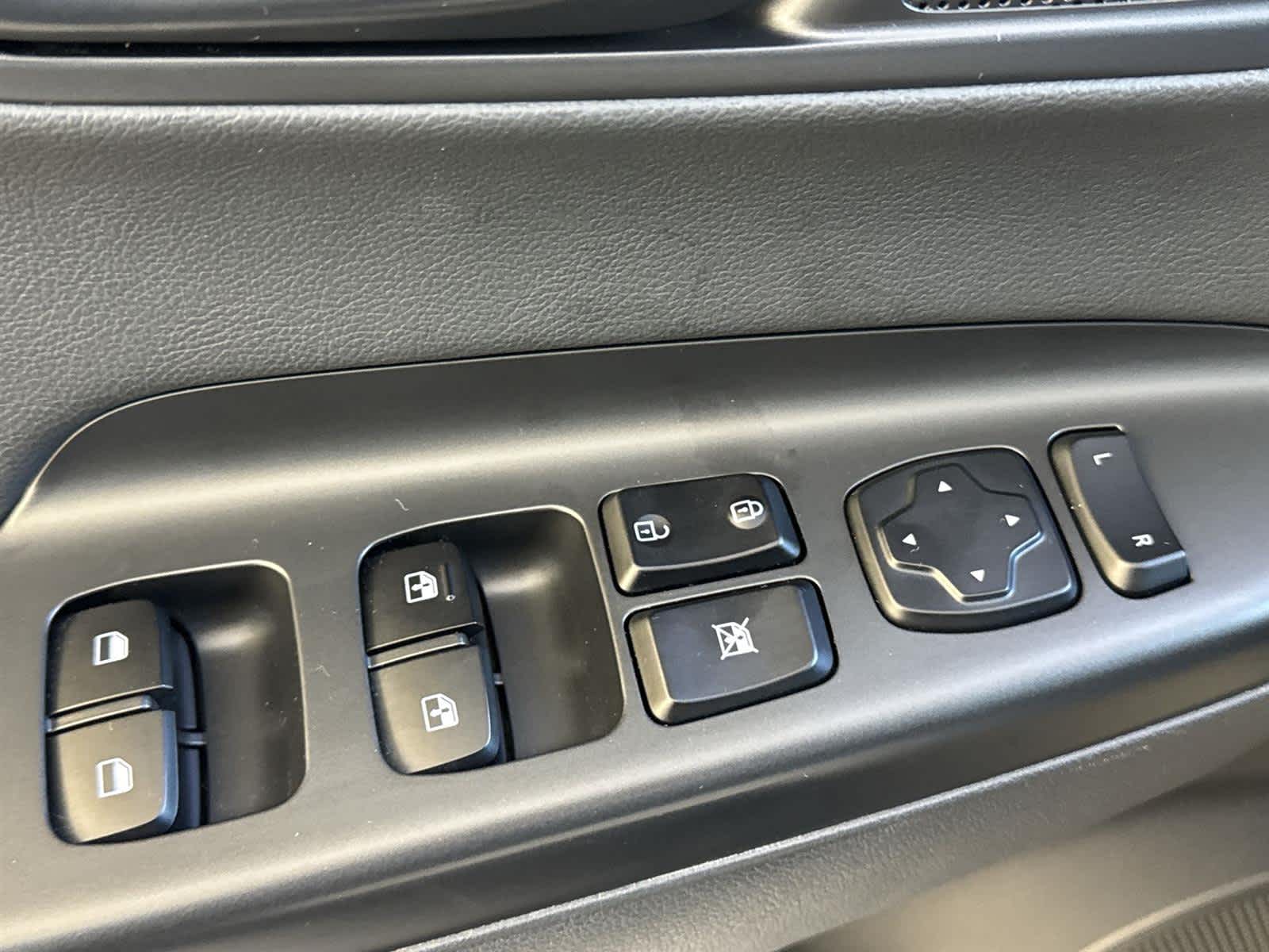 Thumbnail: 2022 Hyundai Kona - 24