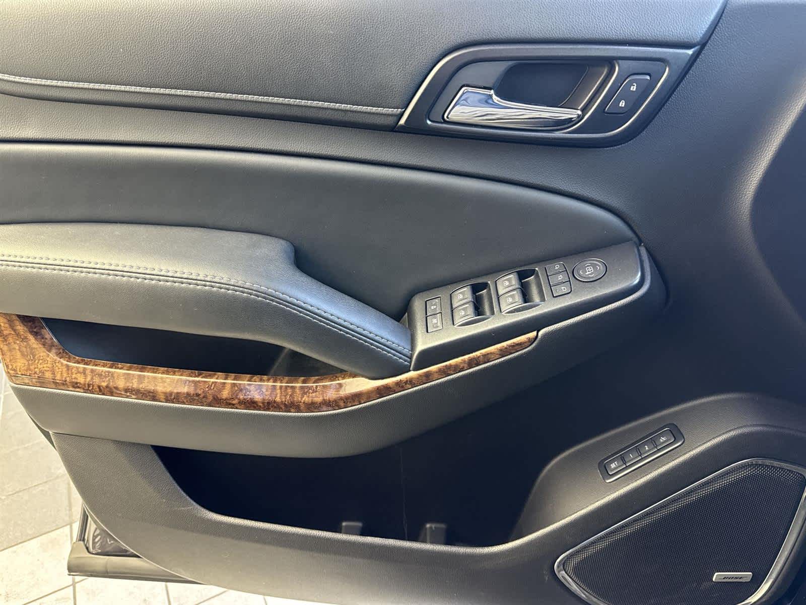 Thumbnail: 2017 Chevrolet Tahoe - 24