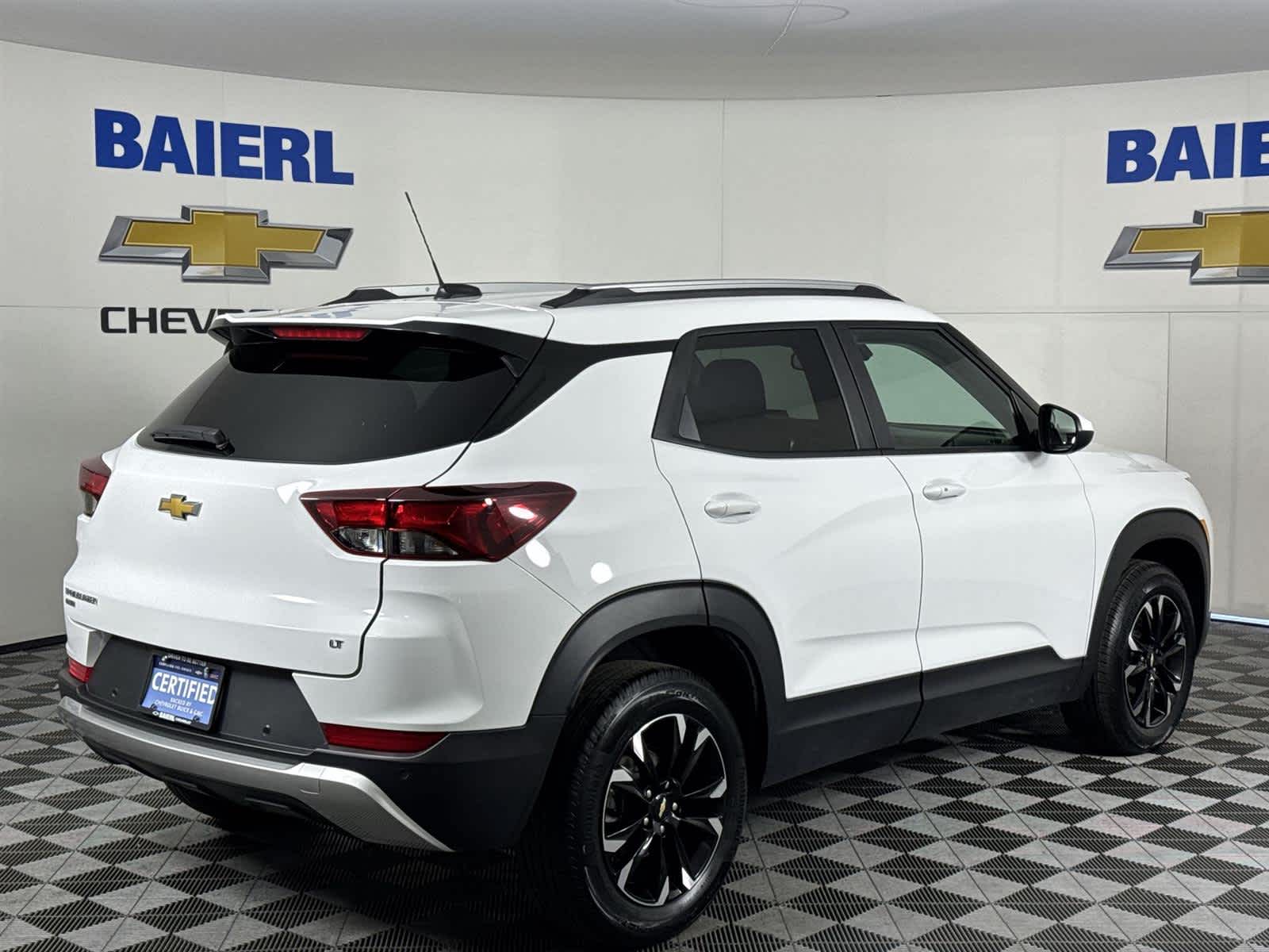 Thumbnail: 2023 Chevrolet TrailBlazer - 5