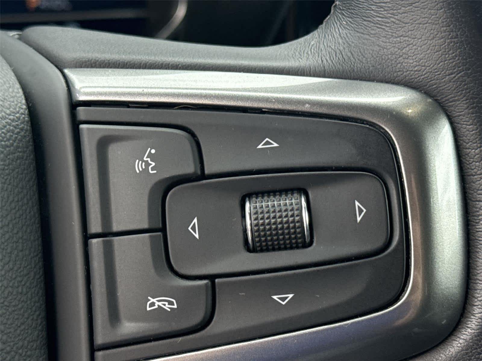 Thumbnail: 2022 Chevrolet Silverado 1500 - 26