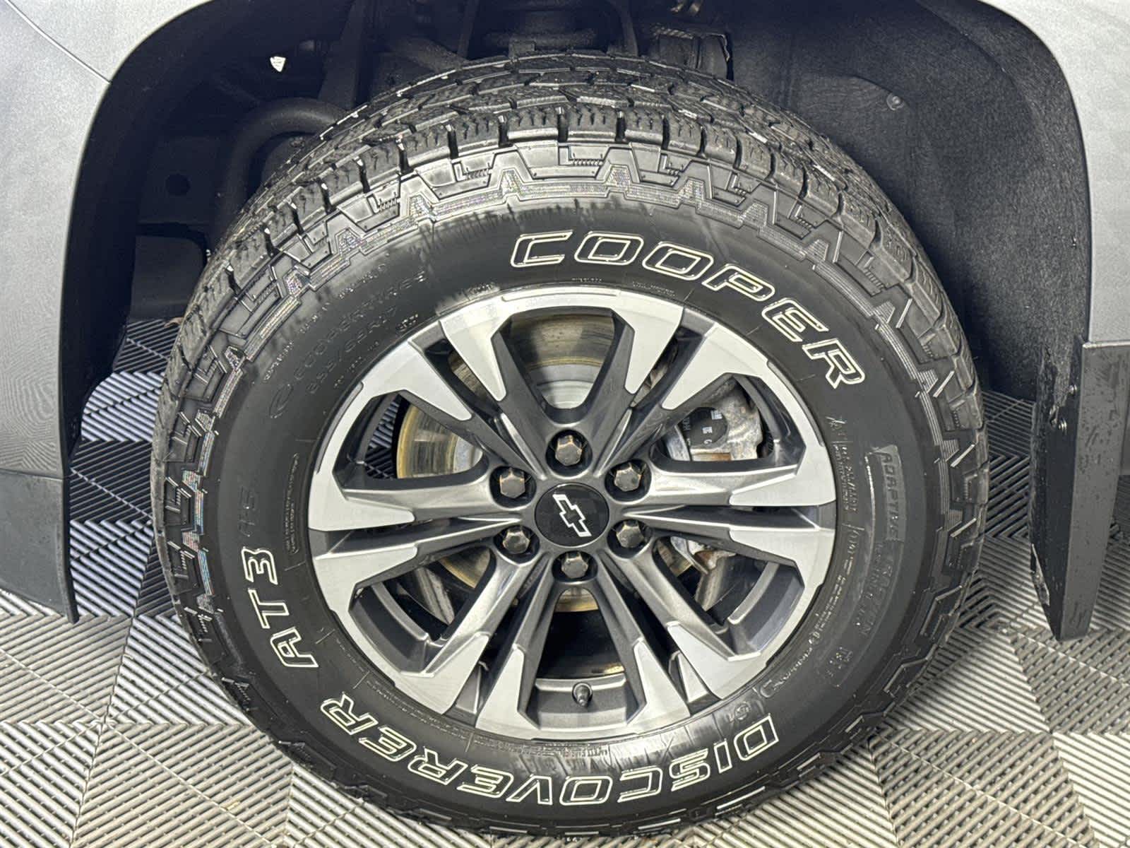 Thumbnail: 2021 Chevrolet Colorado - 11