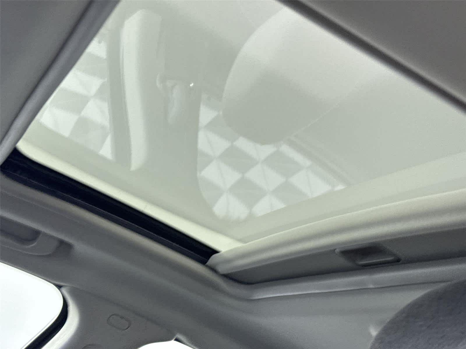 Thumbnail: 2012 Chevrolet Impala - 14