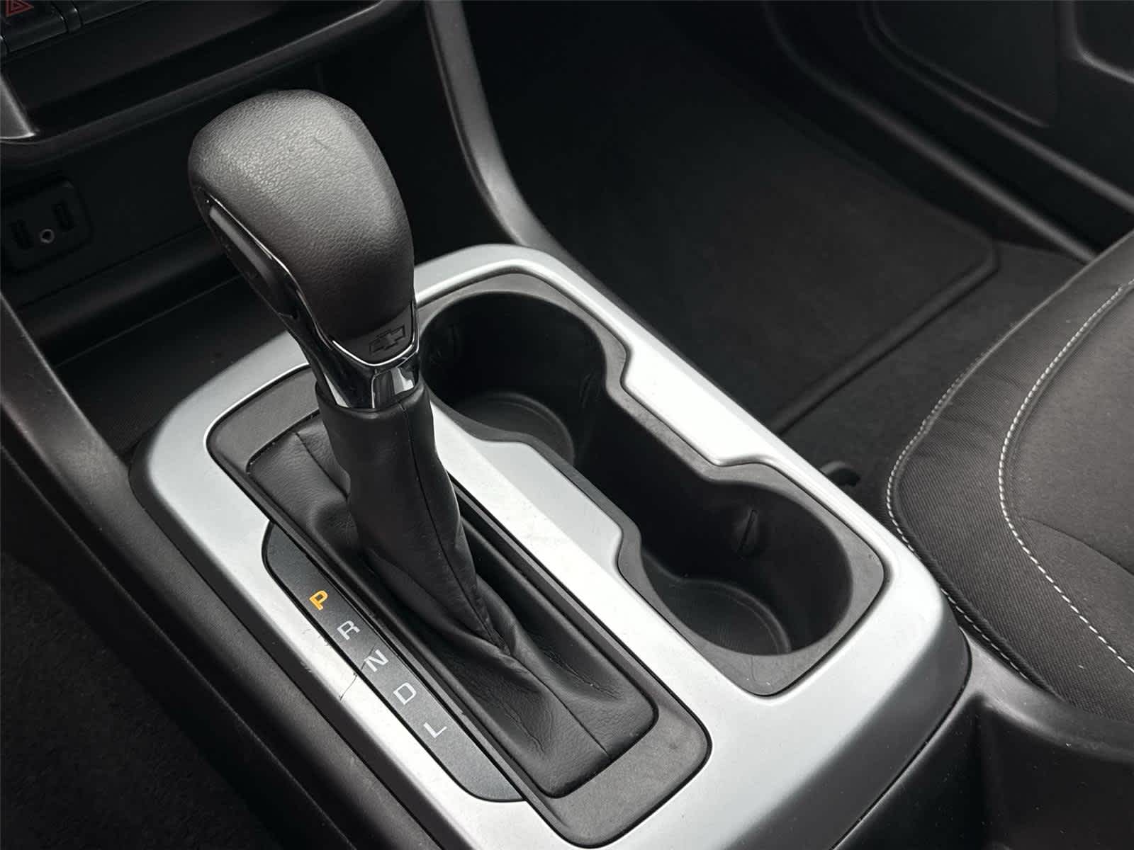 Thumbnail: 2022 Chevrolet Colorado - 20