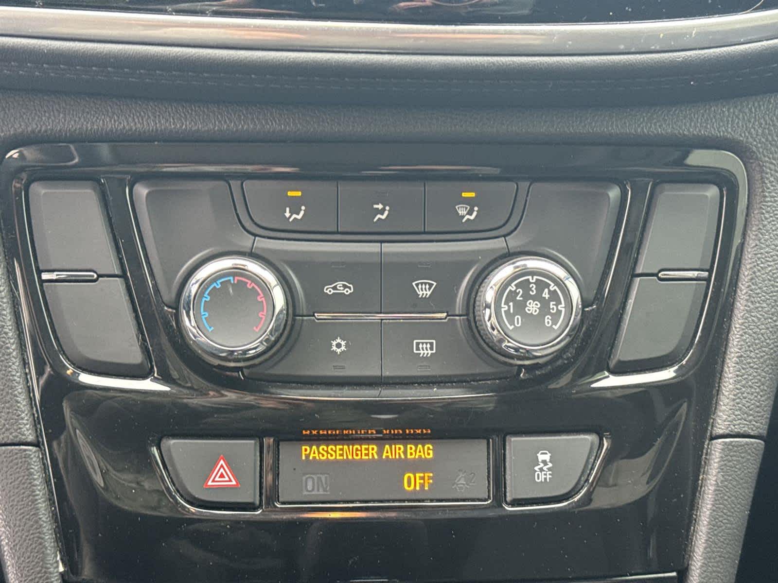 Thumbnail: 2021 Buick Encore - 18