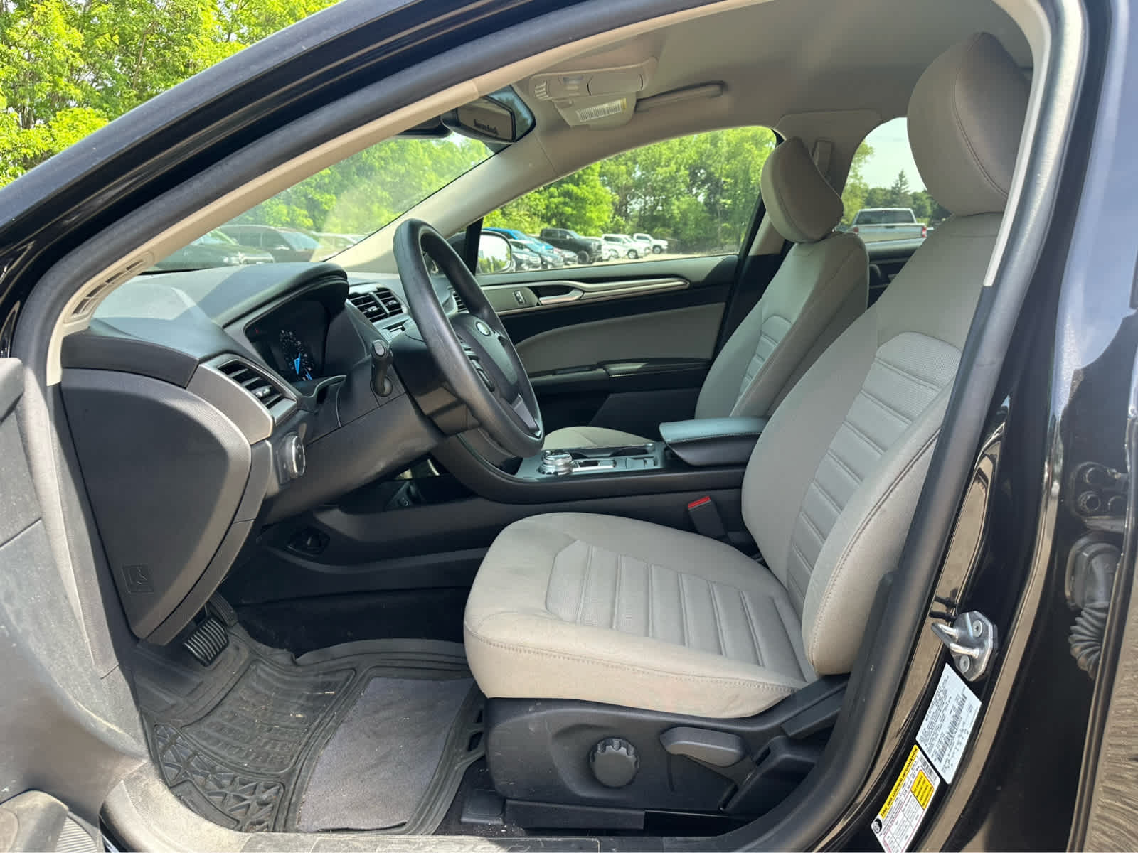 Thumbnail: 2020 Ford Fusion - 9