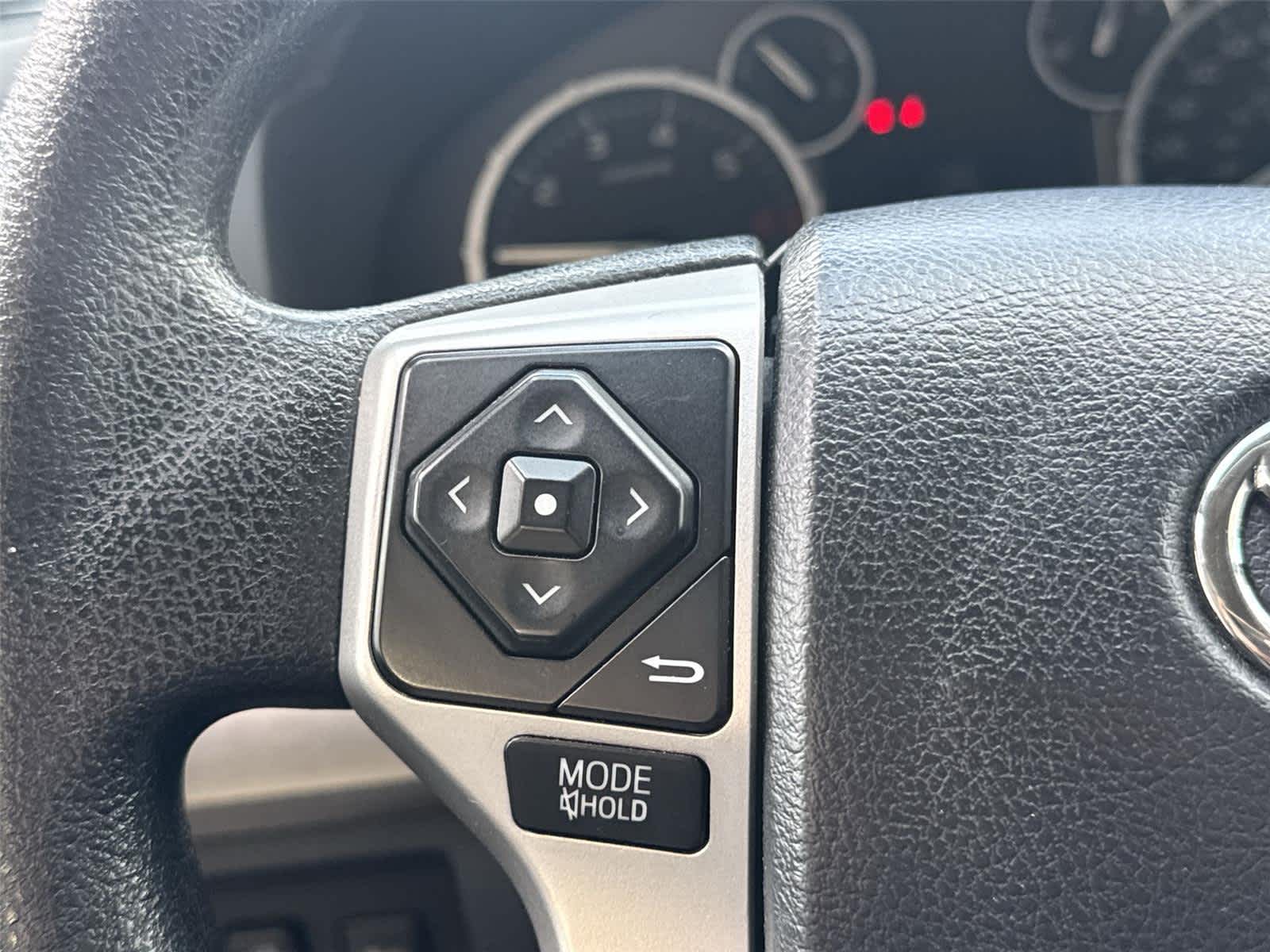 Thumbnail: 2017 Toyota Tundra - 23