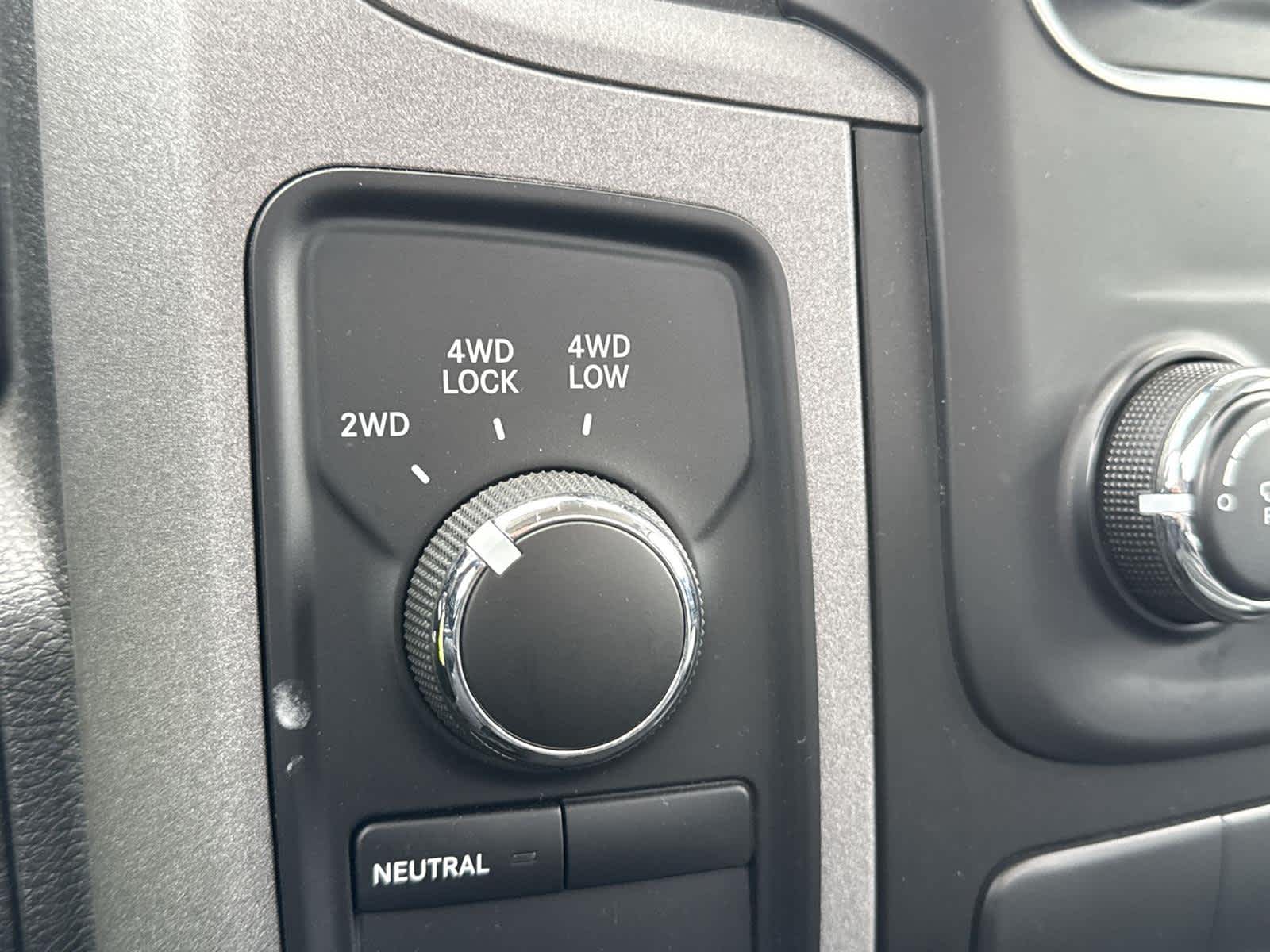 Thumbnail: 2014 RAM 1500 - 30