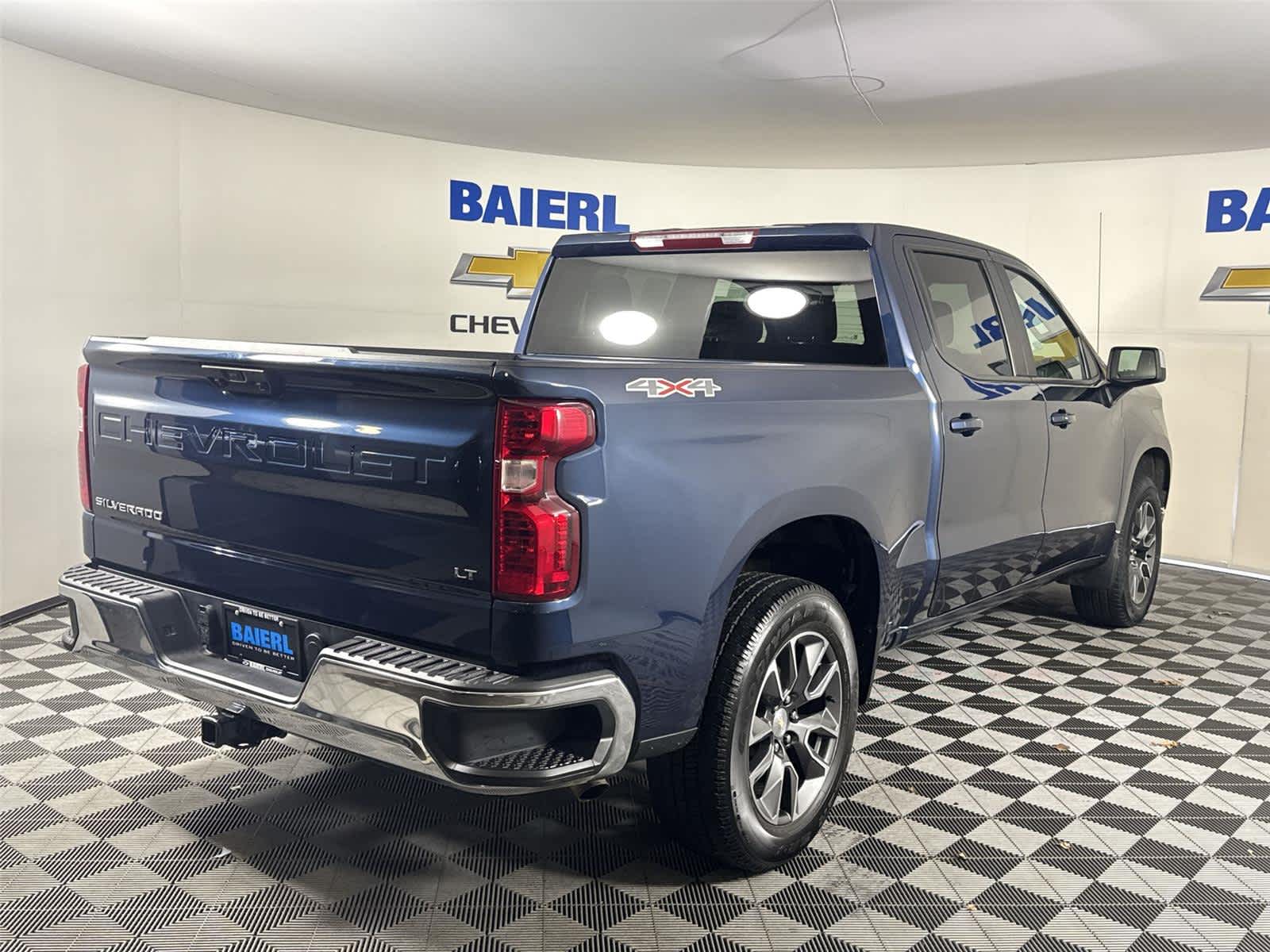 Thumbnail: 2022 Chevrolet Silverado 1500 - 5