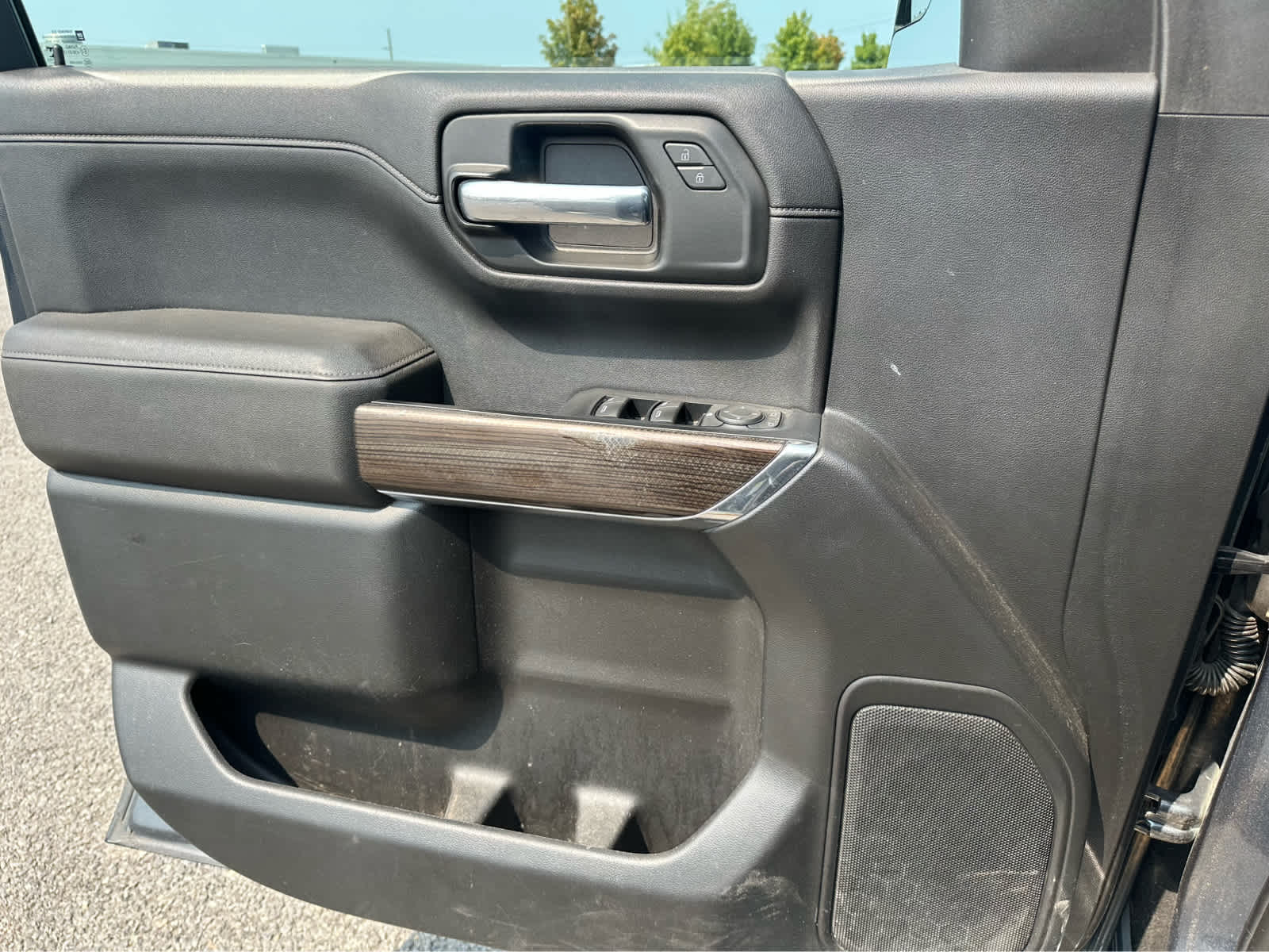 Thumbnail: 2020 Chevrolet Silverado 1500 - 16