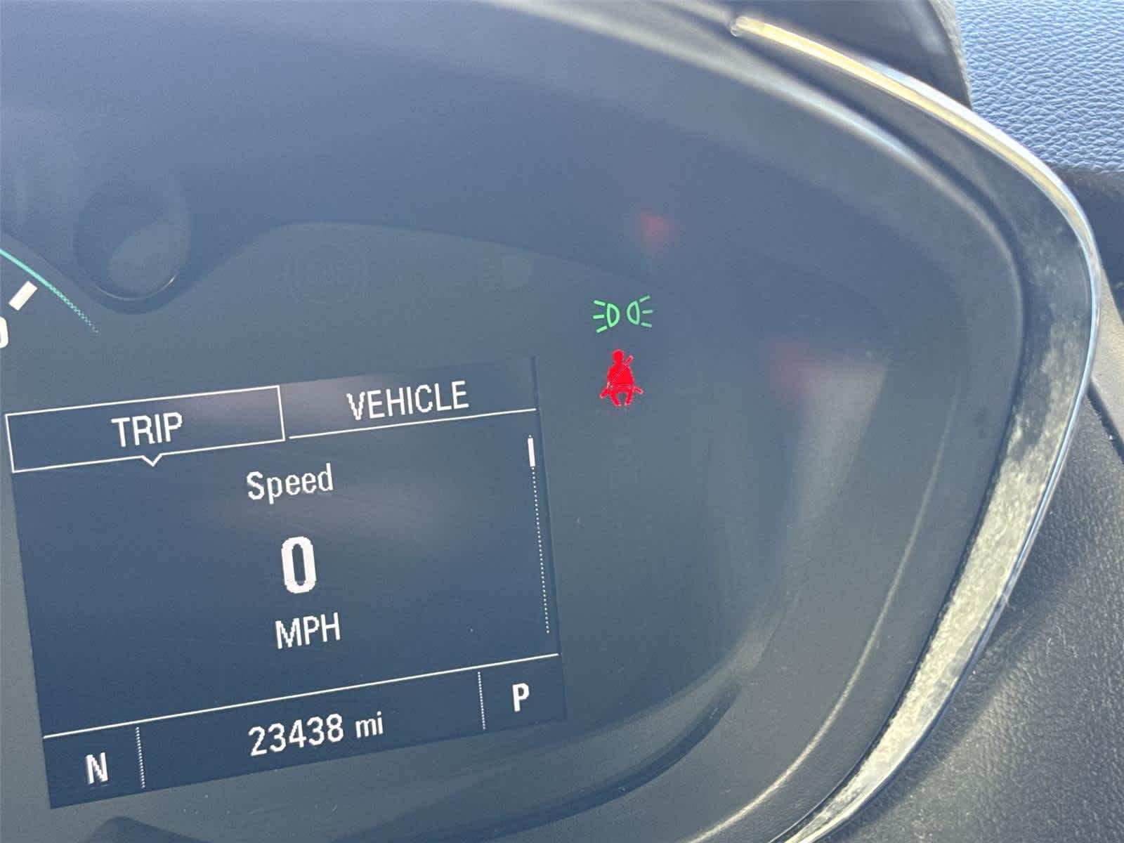 Thumbnail: 2022 Chevrolet Trax - 29