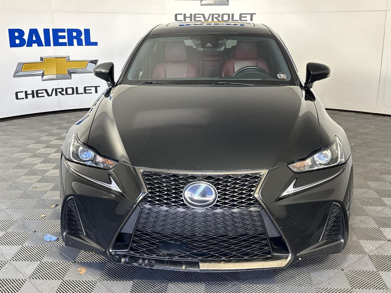 Thumbnail: 2018 Lexus IS - 8