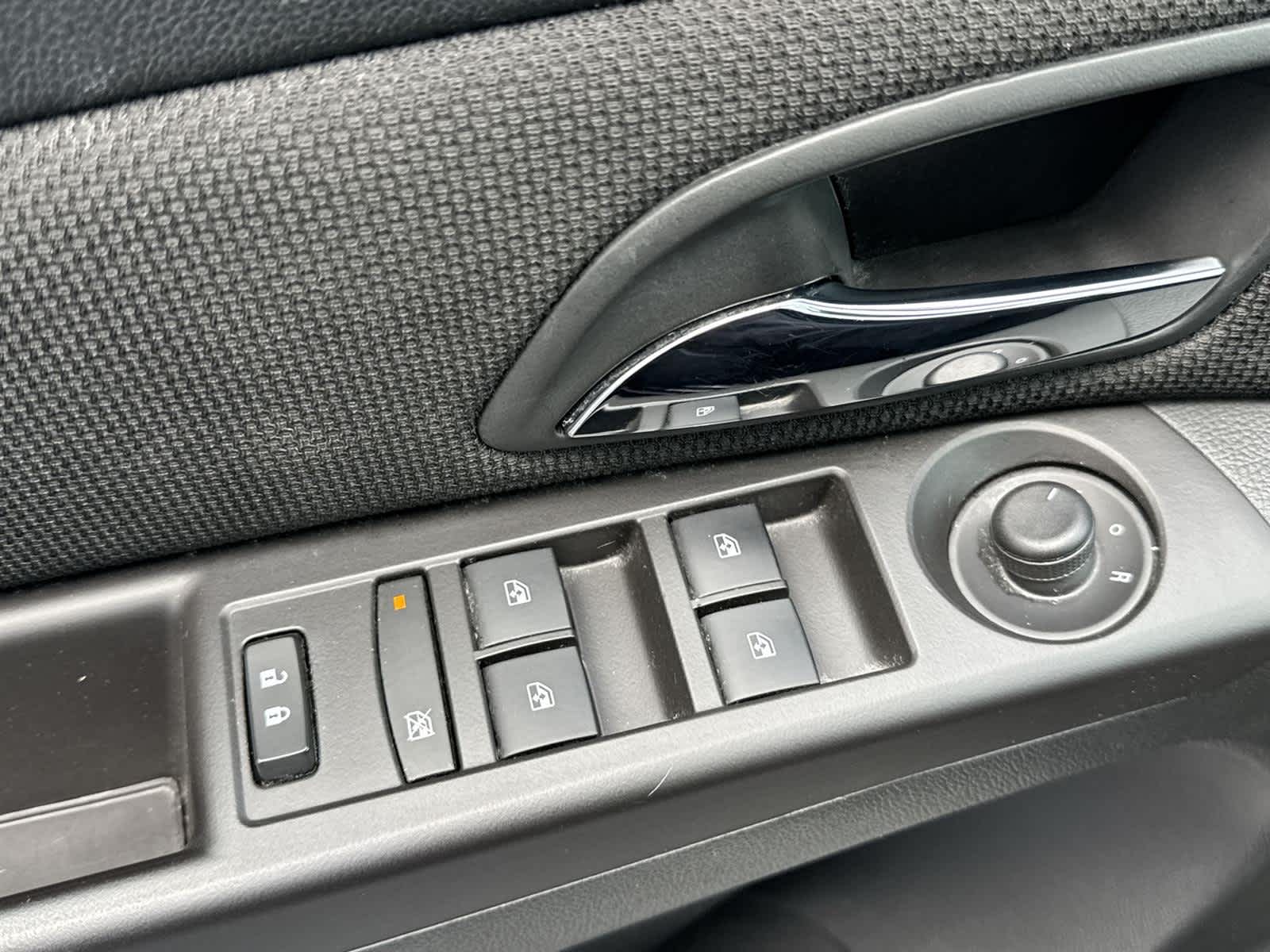 Thumbnail: 2015 Chevrolet Cruze - 22