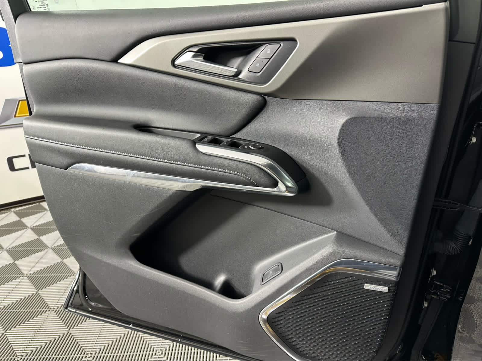 Thumbnail: 2024 Chevrolet Traverse - 19