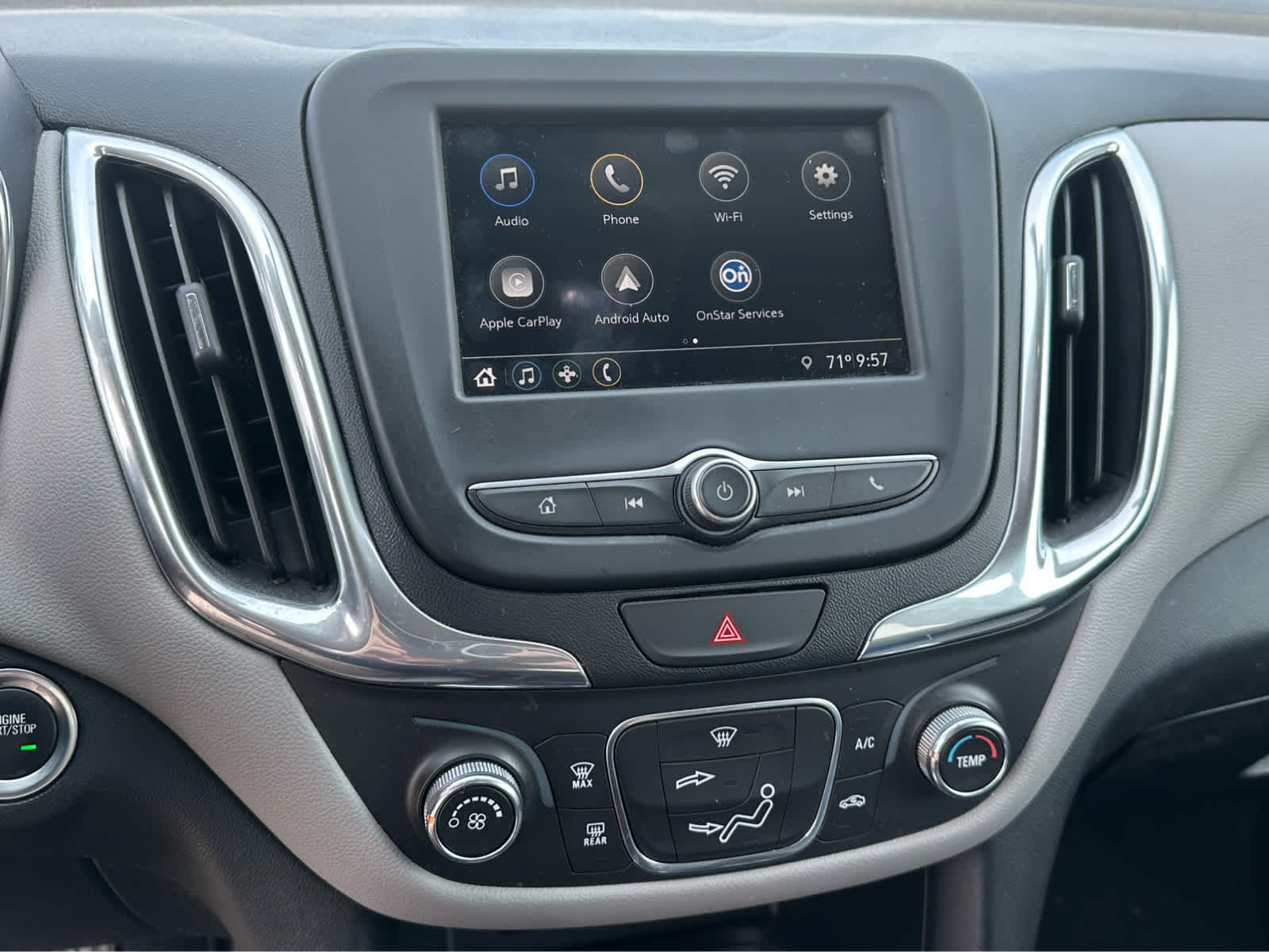 Thumbnail: 2019 Chevrolet Equinox - 11