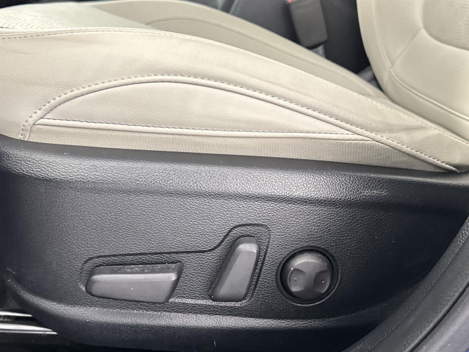 Thumbnail: 2022 Kia Seltos - 12