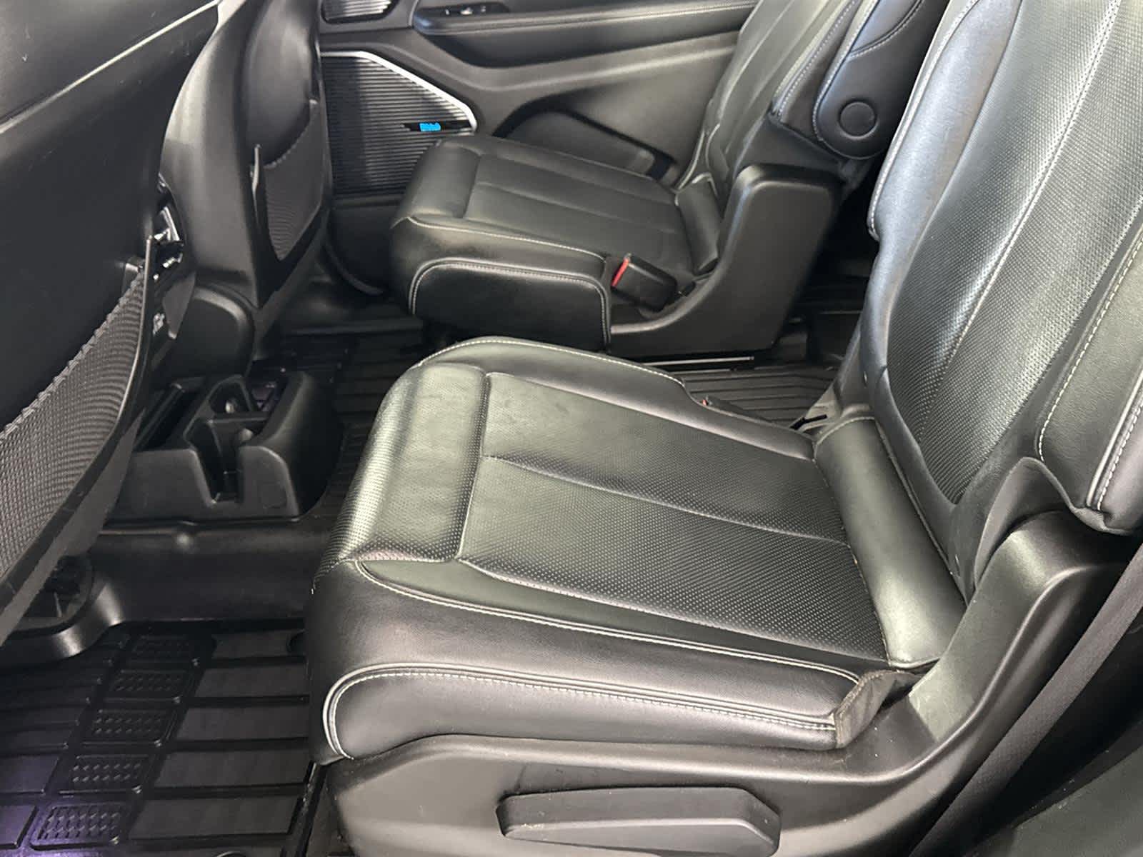 Thumbnail: 2022 Jeep Grand Cherokee - 14