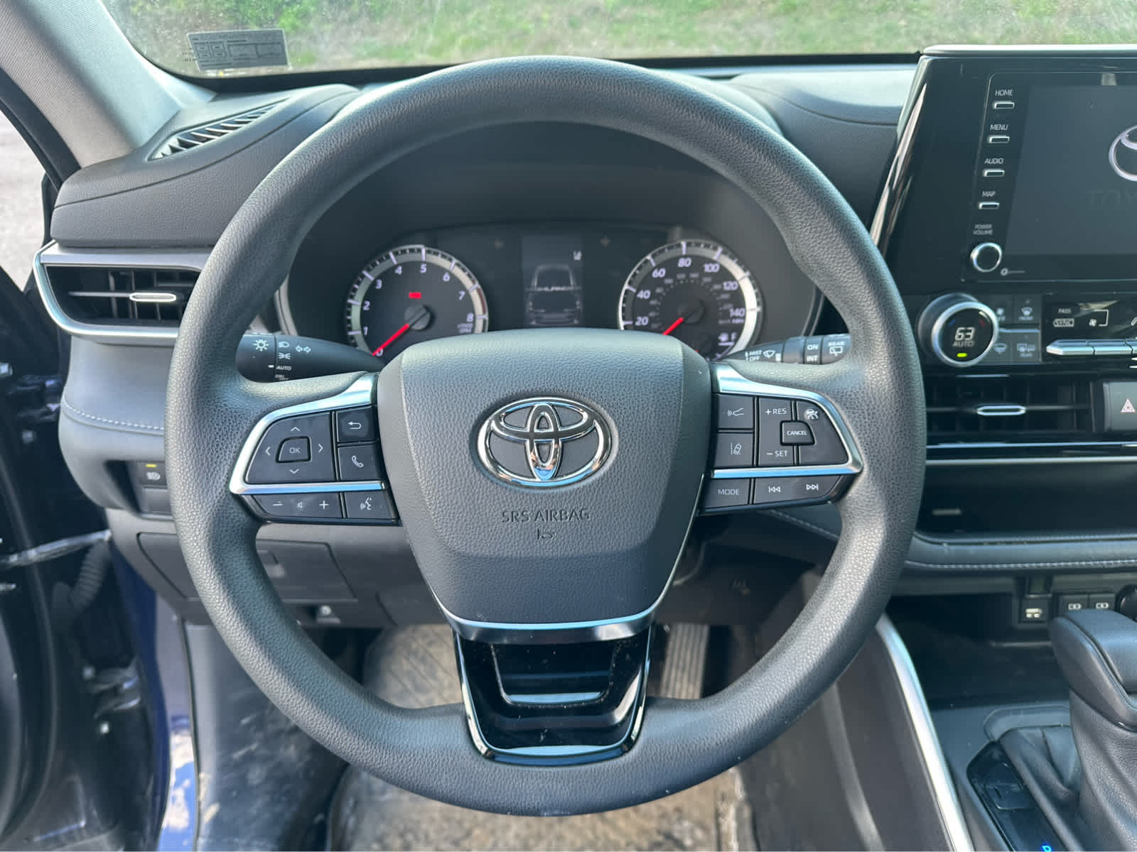 Thumbnail: 2021 Toyota Highlander - 9