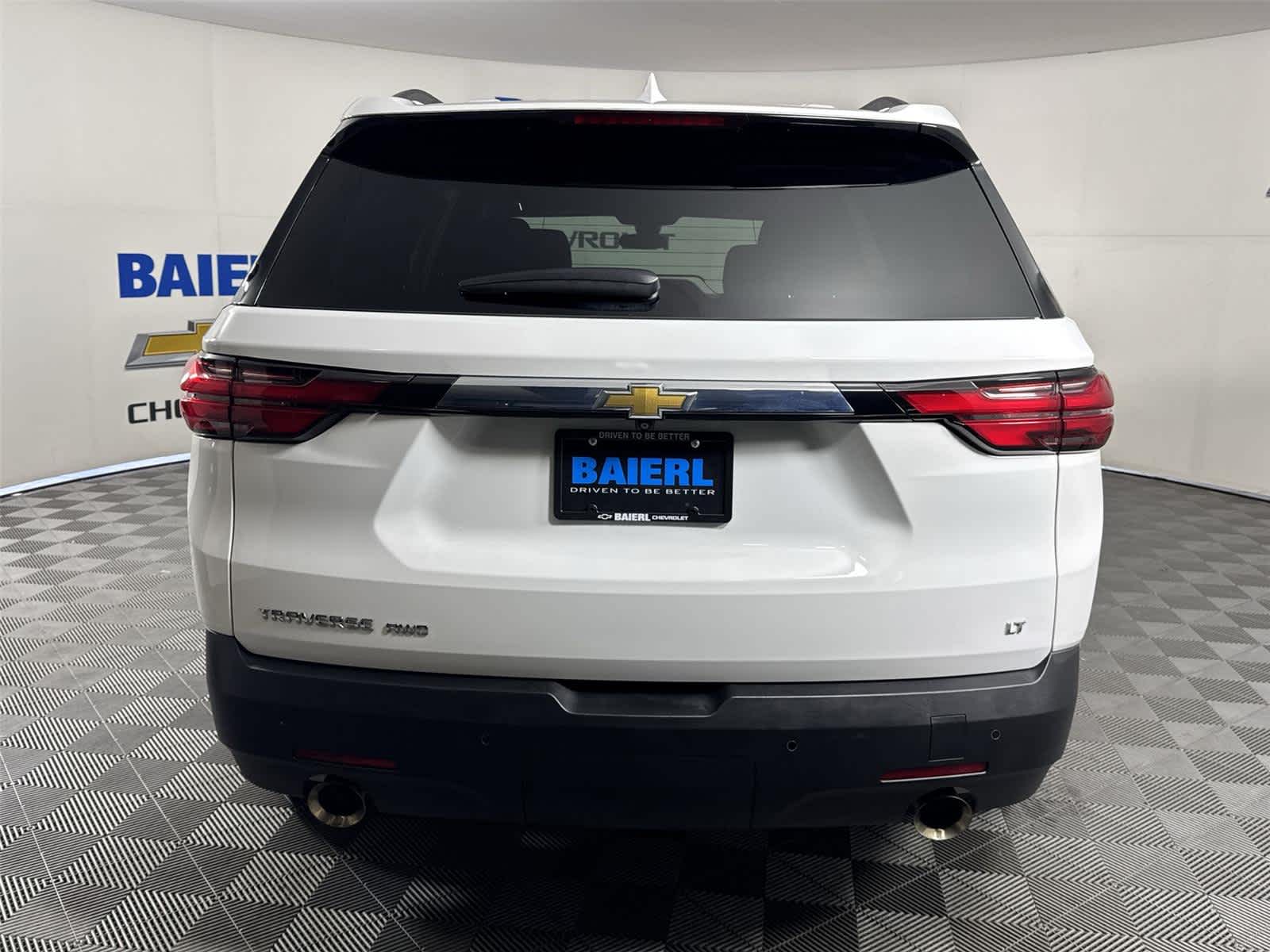 Thumbnail: 2023 Chevrolet Traverse - 4