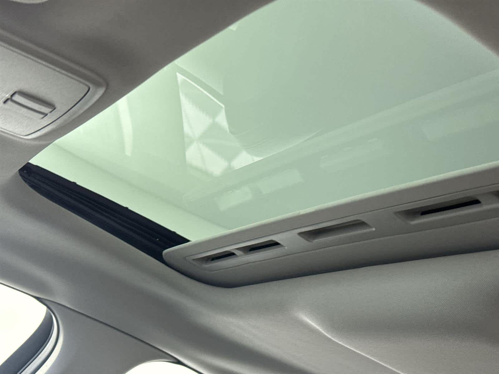 Thumbnail: 2017 Chevrolet  - 13