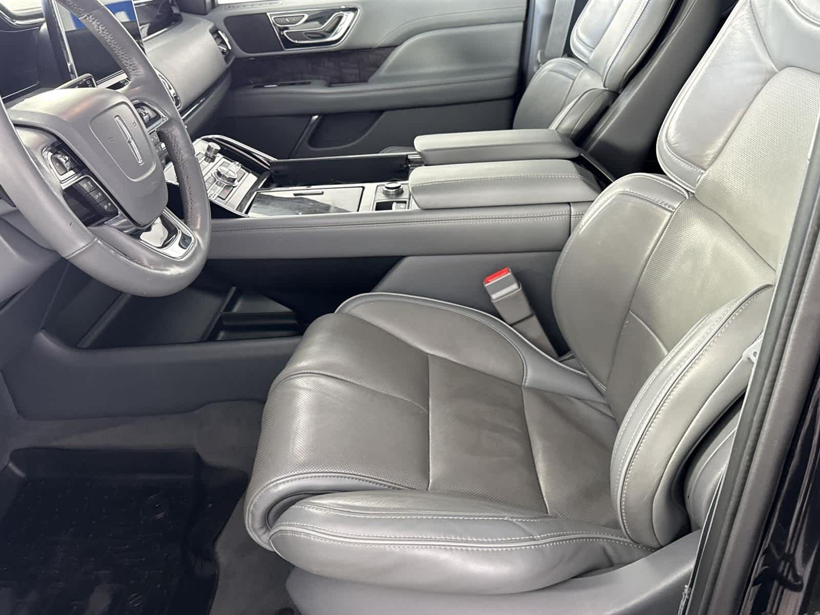 Thumbnail: 2019 Lincoln Navigator - 11