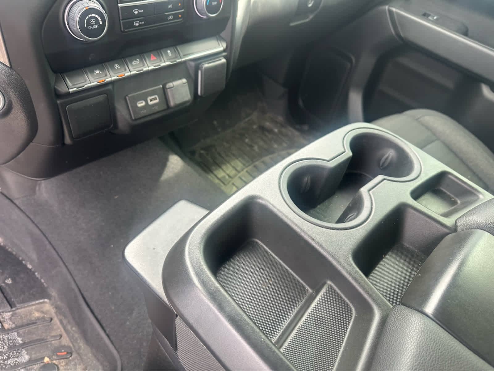 Thumbnail: 2022 Chevrolet Silverado 1500 - 14
