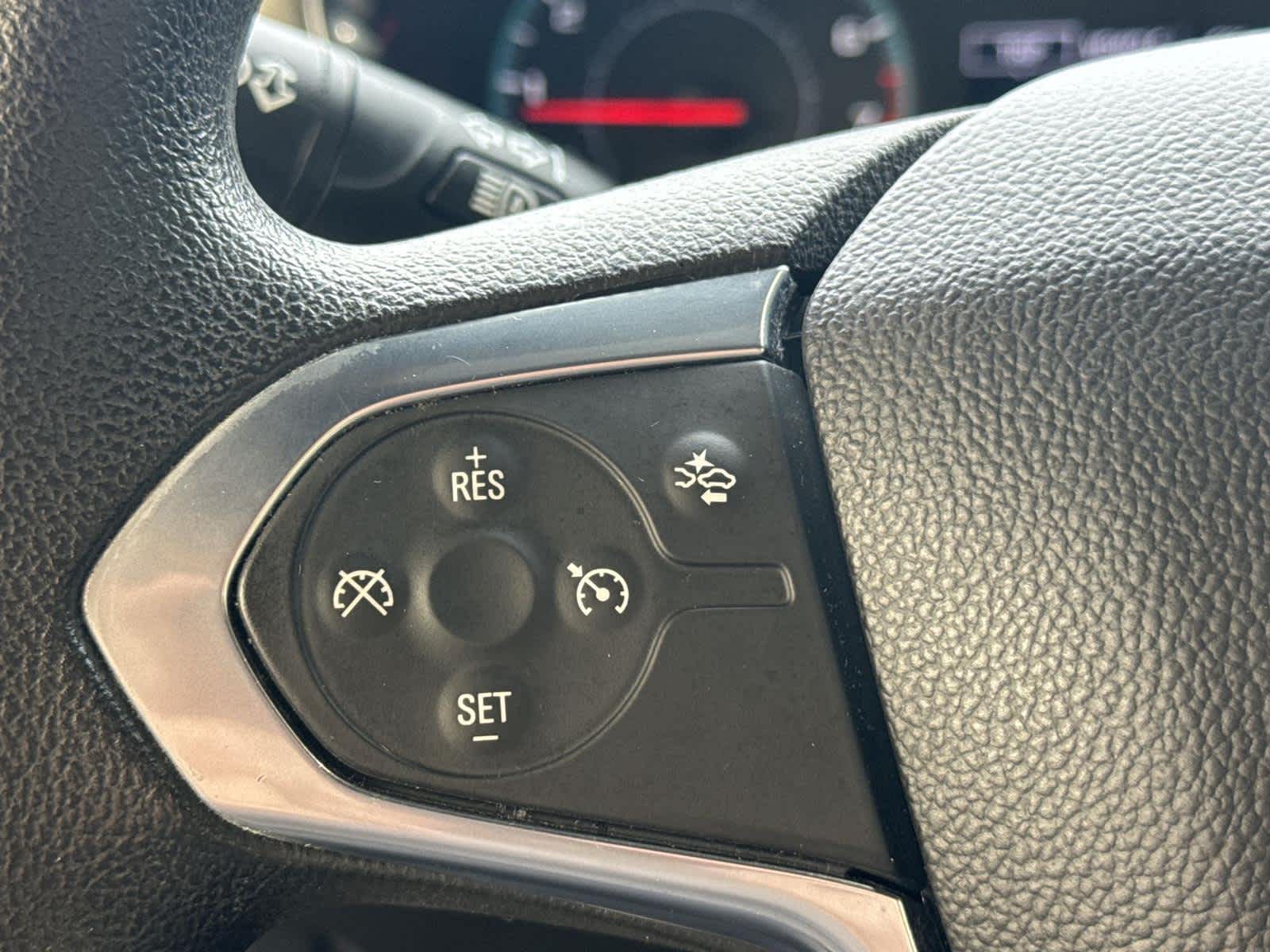 Thumbnail: 2024 Chevrolet Traverse - 25