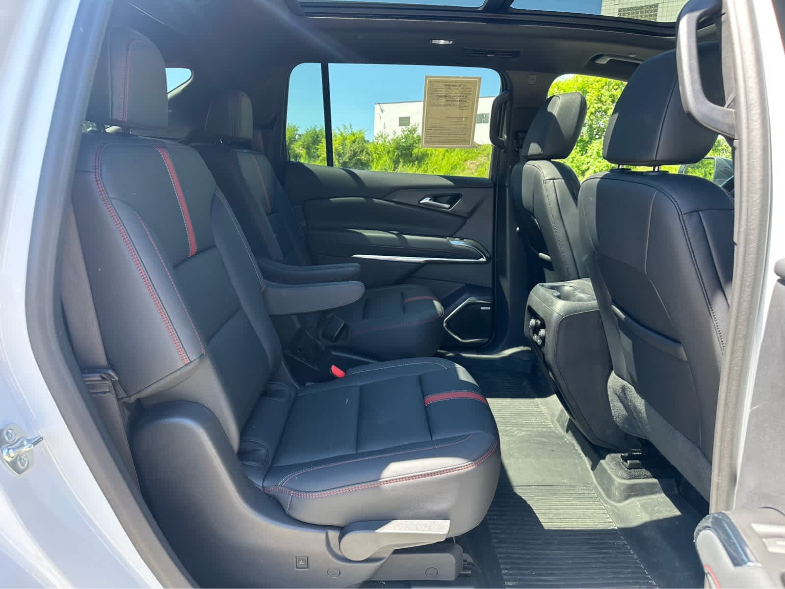 Thumbnail: 2024 Chevrolet Traverse - 23