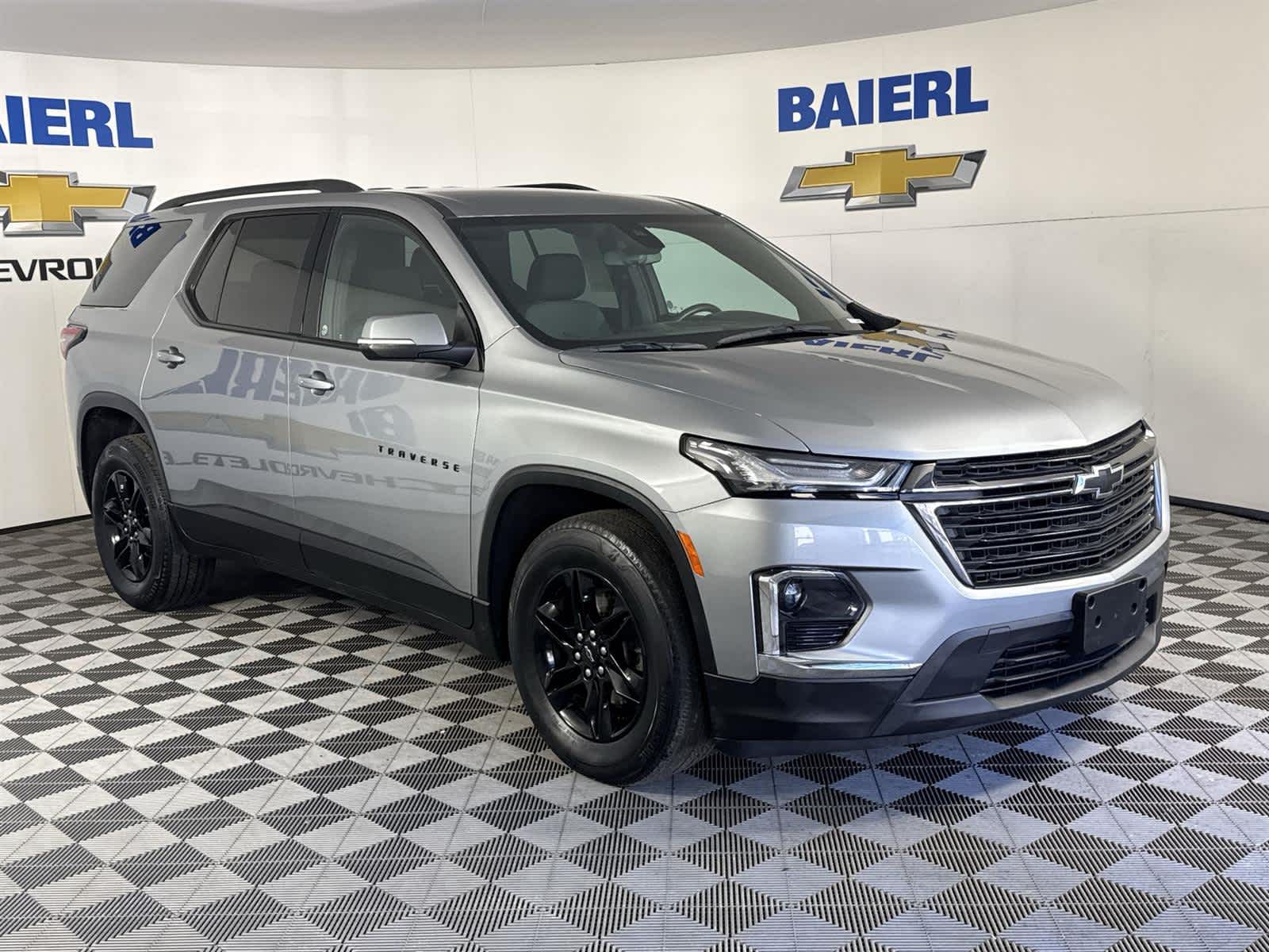 Thumbnail: 2023 Chevrolet Traverse - 7