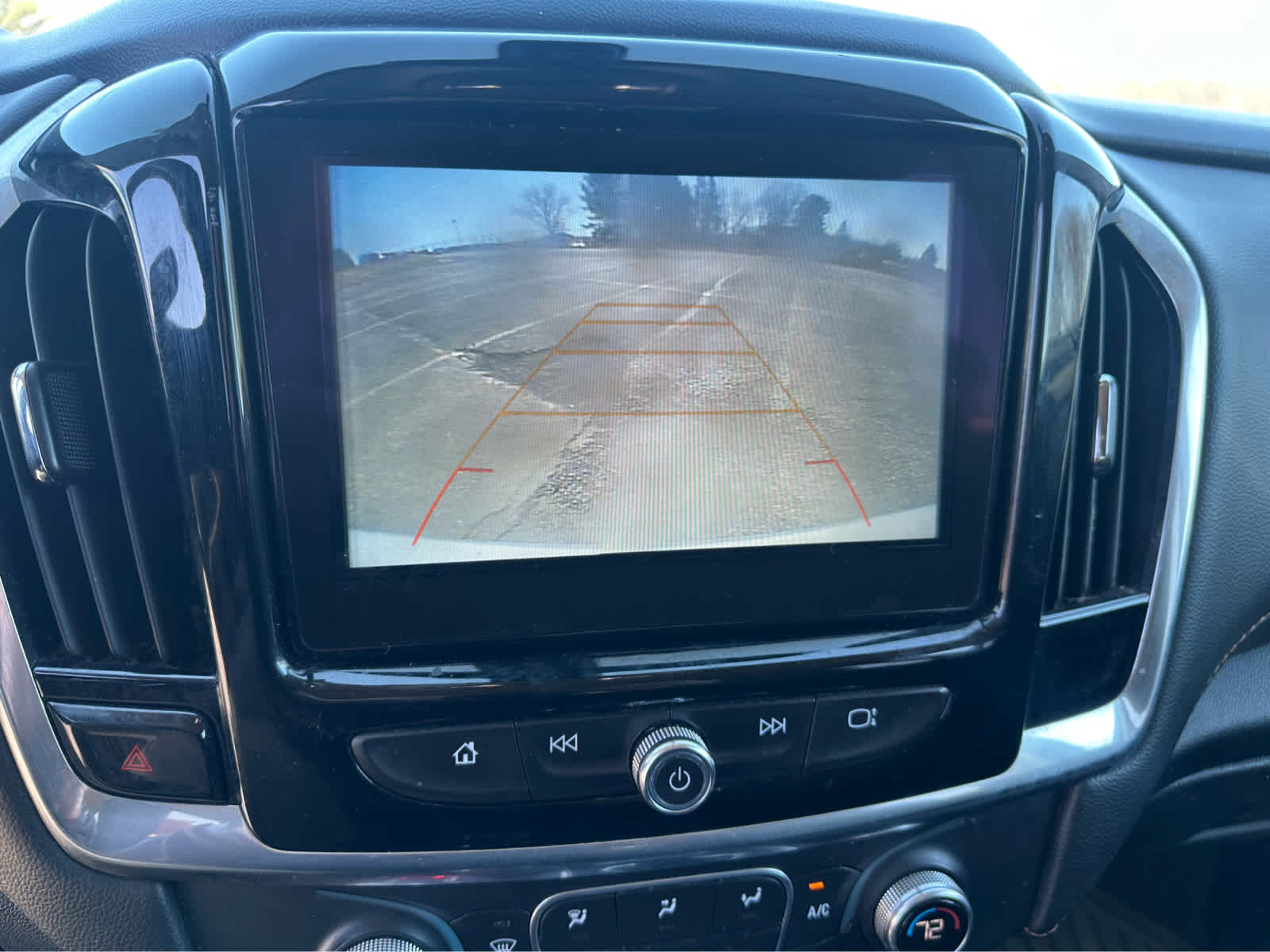 Thumbnail: 2019 Chevrolet Traverse - 13