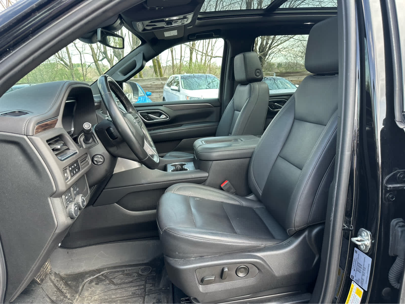 Thumbnail: 2023 Chevrolet Tahoe - 10