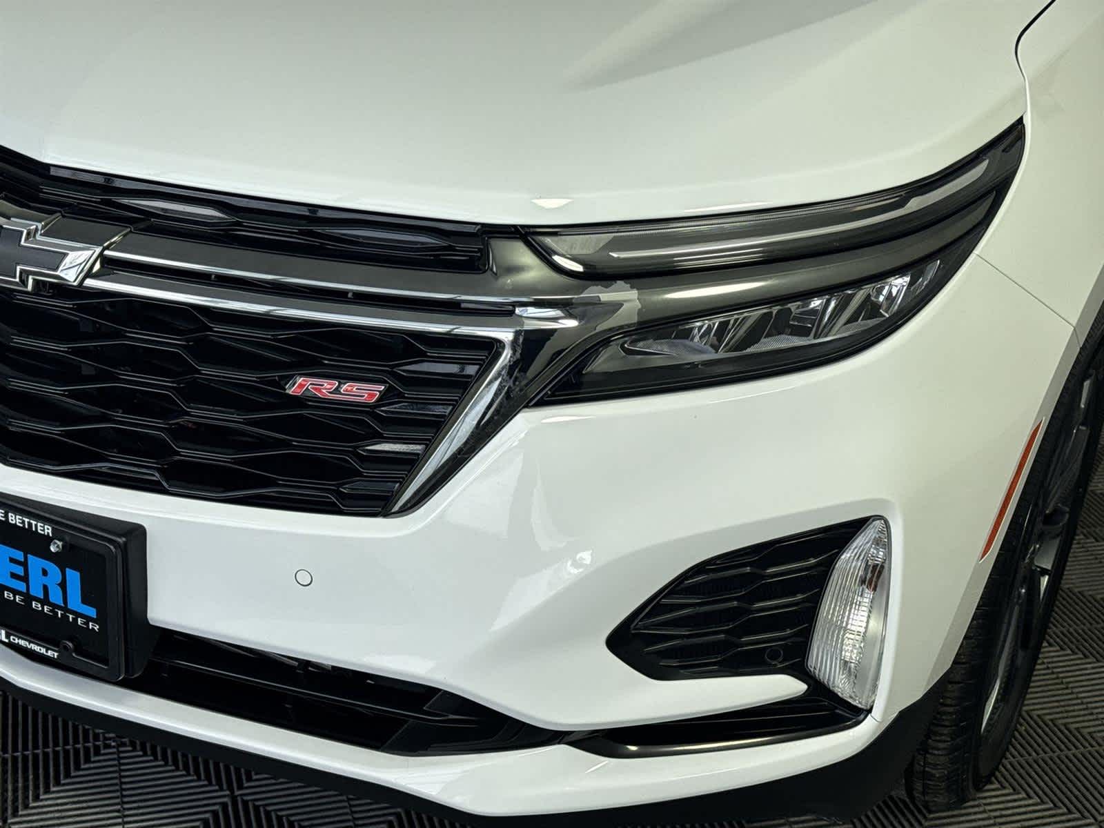 Thumbnail: 2022 Chevrolet Equinox - 9