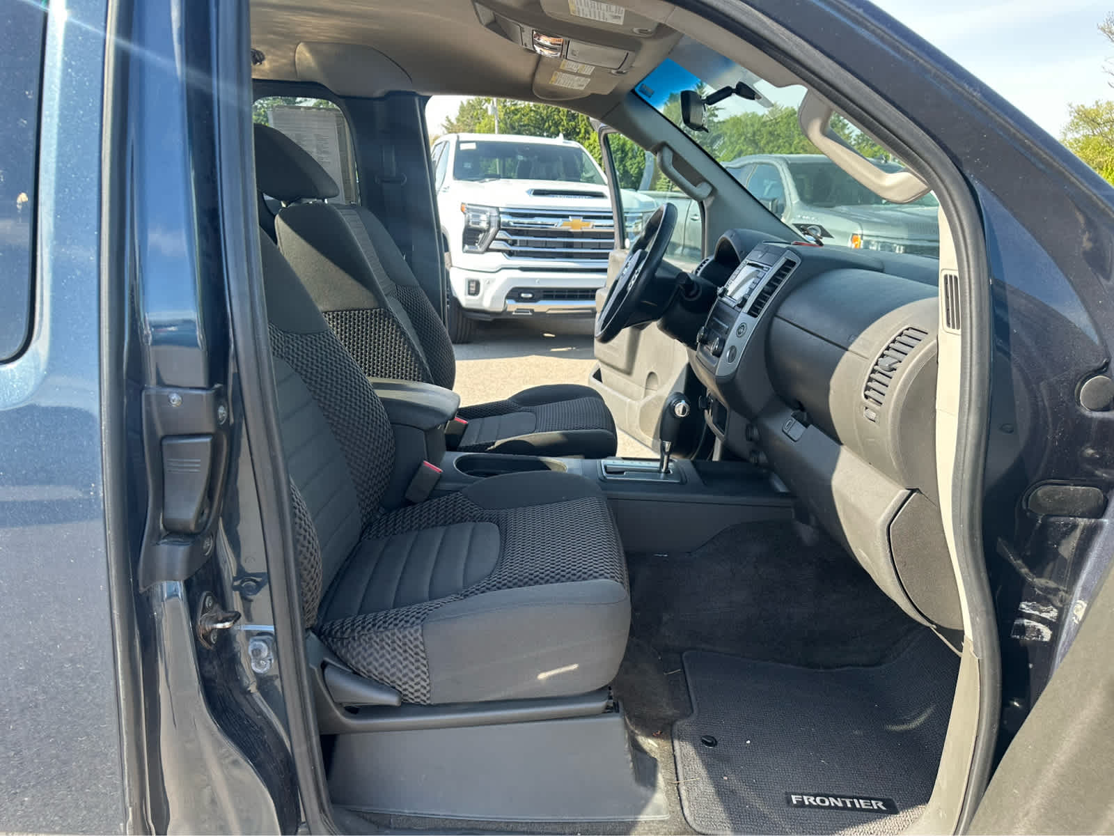 Thumbnail: 2015 Nissan Frontier - 19