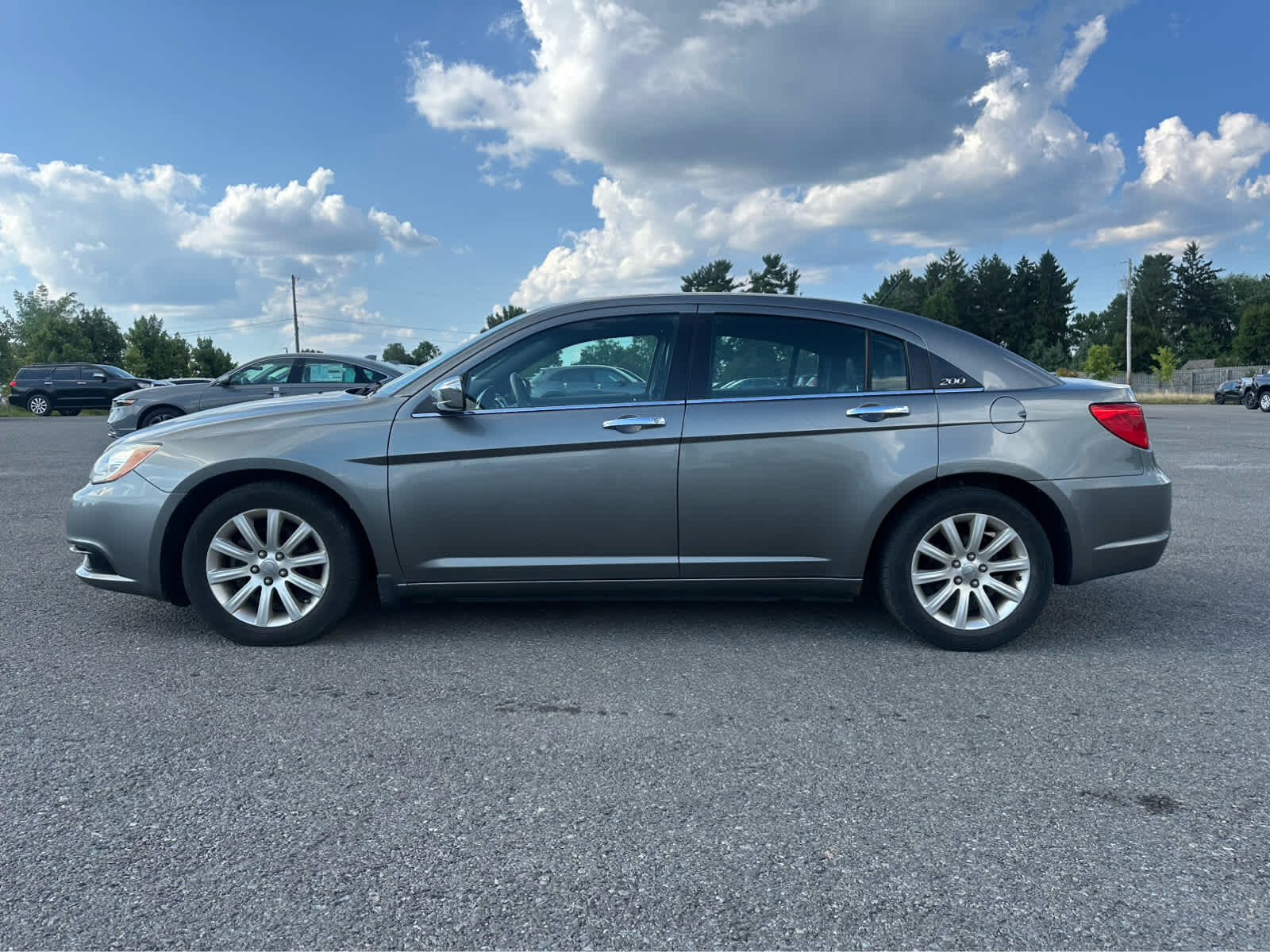 Thumbnail: 2013 Chrysler 200 - 4