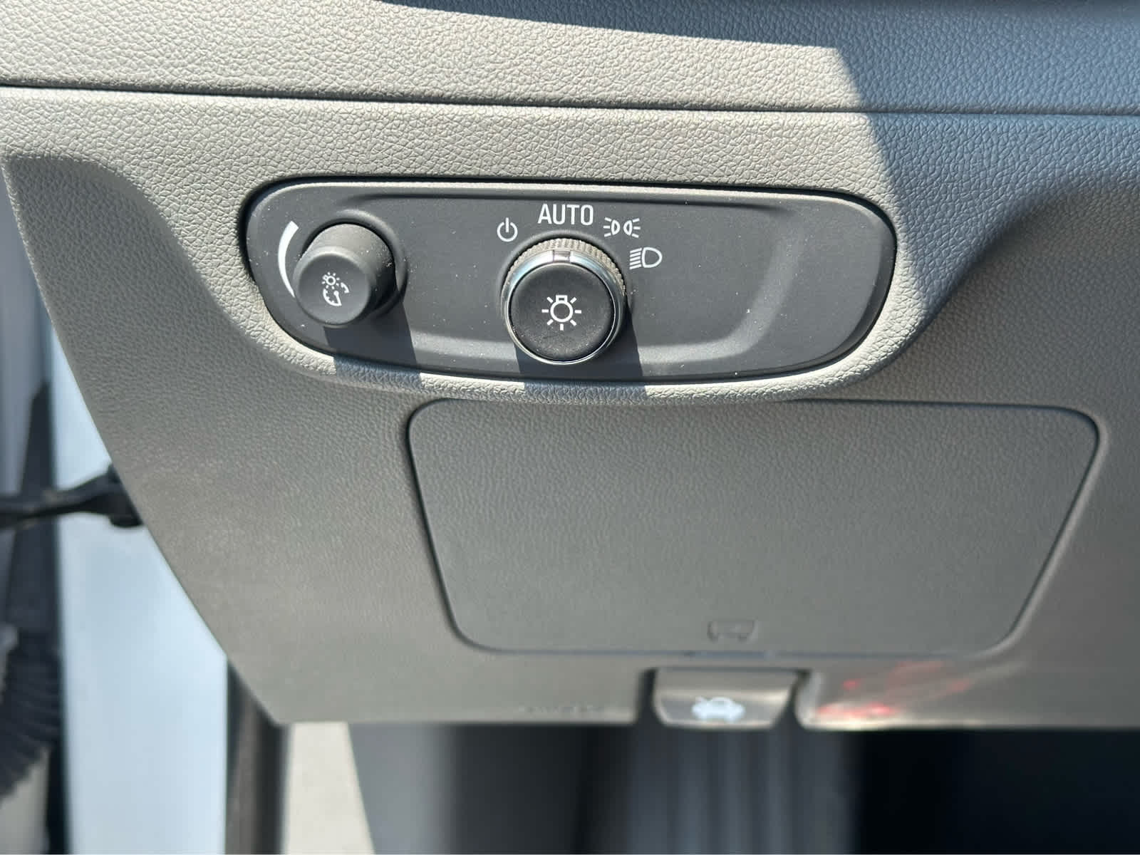 Thumbnail: 2022 Chevrolet Bolt EUV - 19