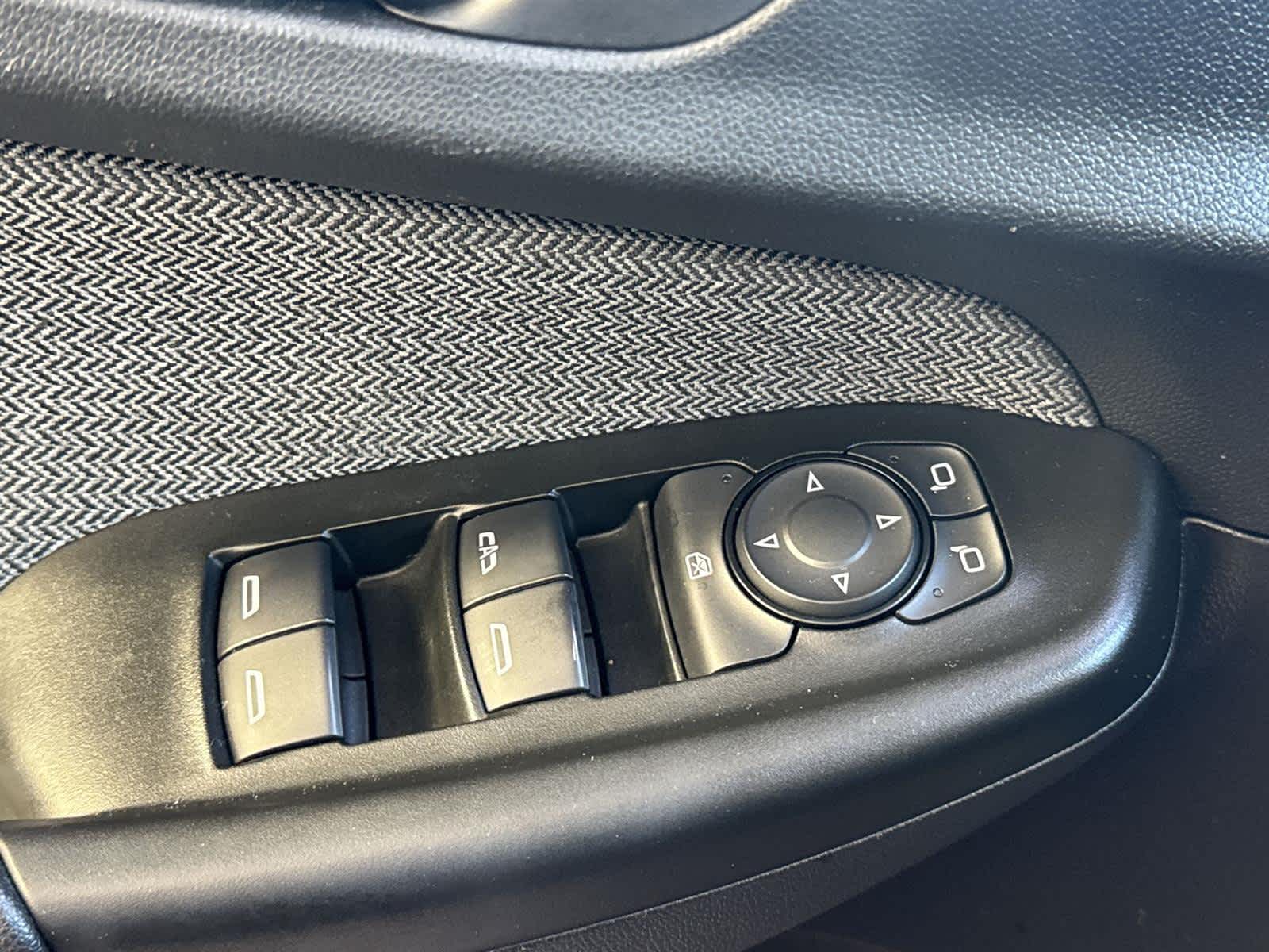 Thumbnail: 2021 Chevrolet TrailBlazer - 22