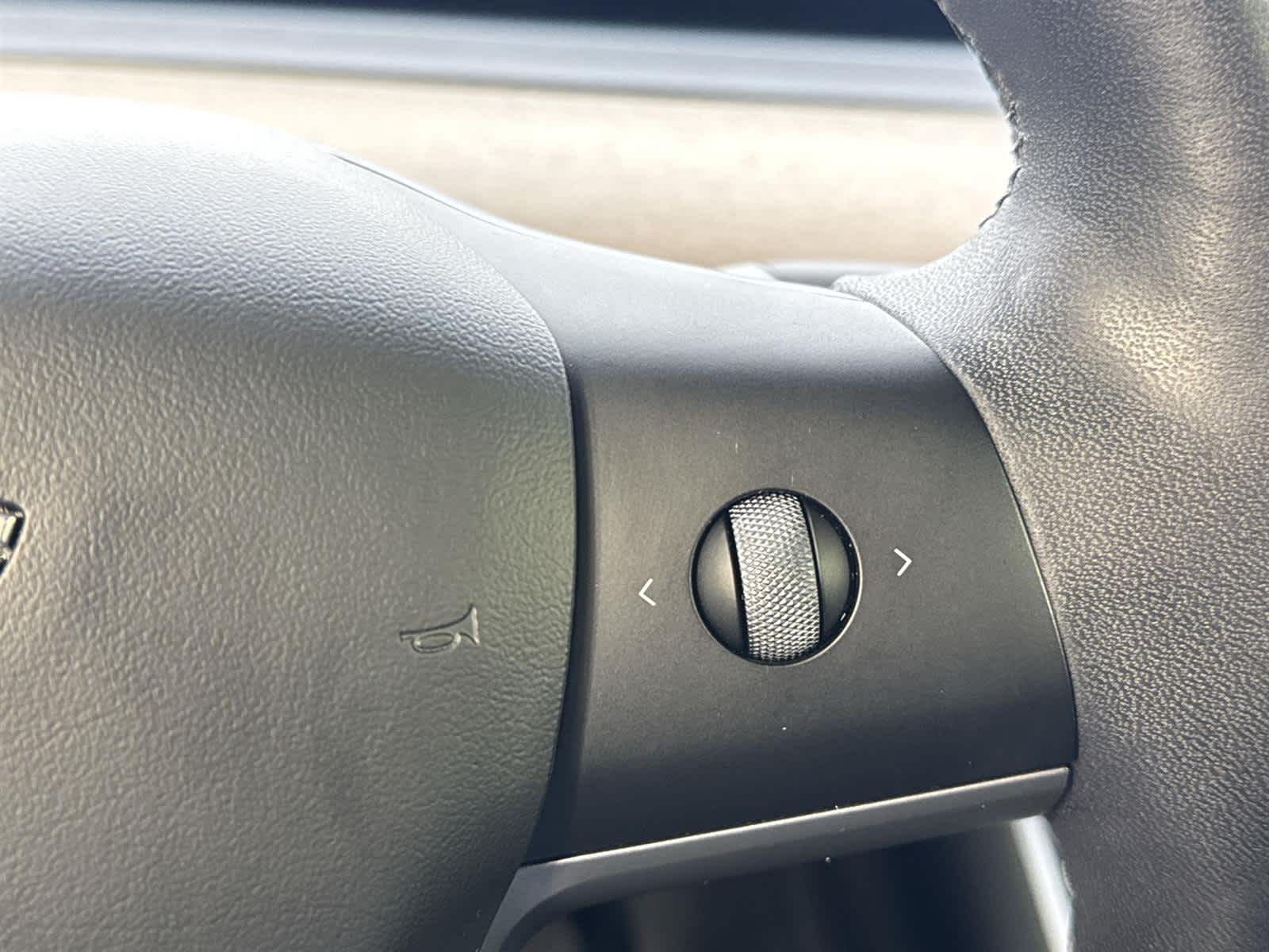 Thumbnail: 2021 Tesla Model Y - 25