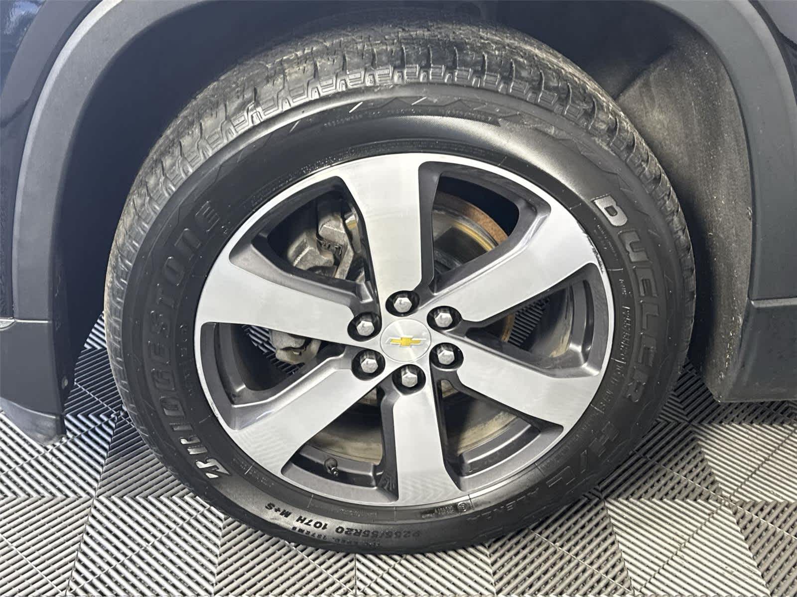 Thumbnail: 2018 Chevrolet Traverse - 11